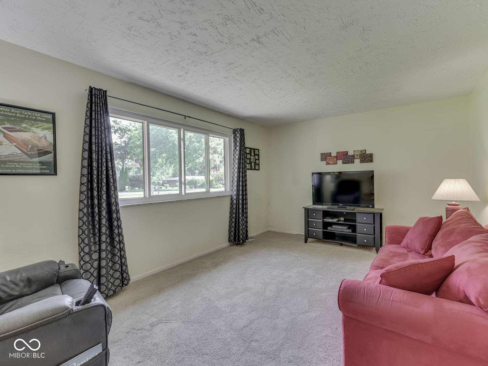 343 E Waterbury Road