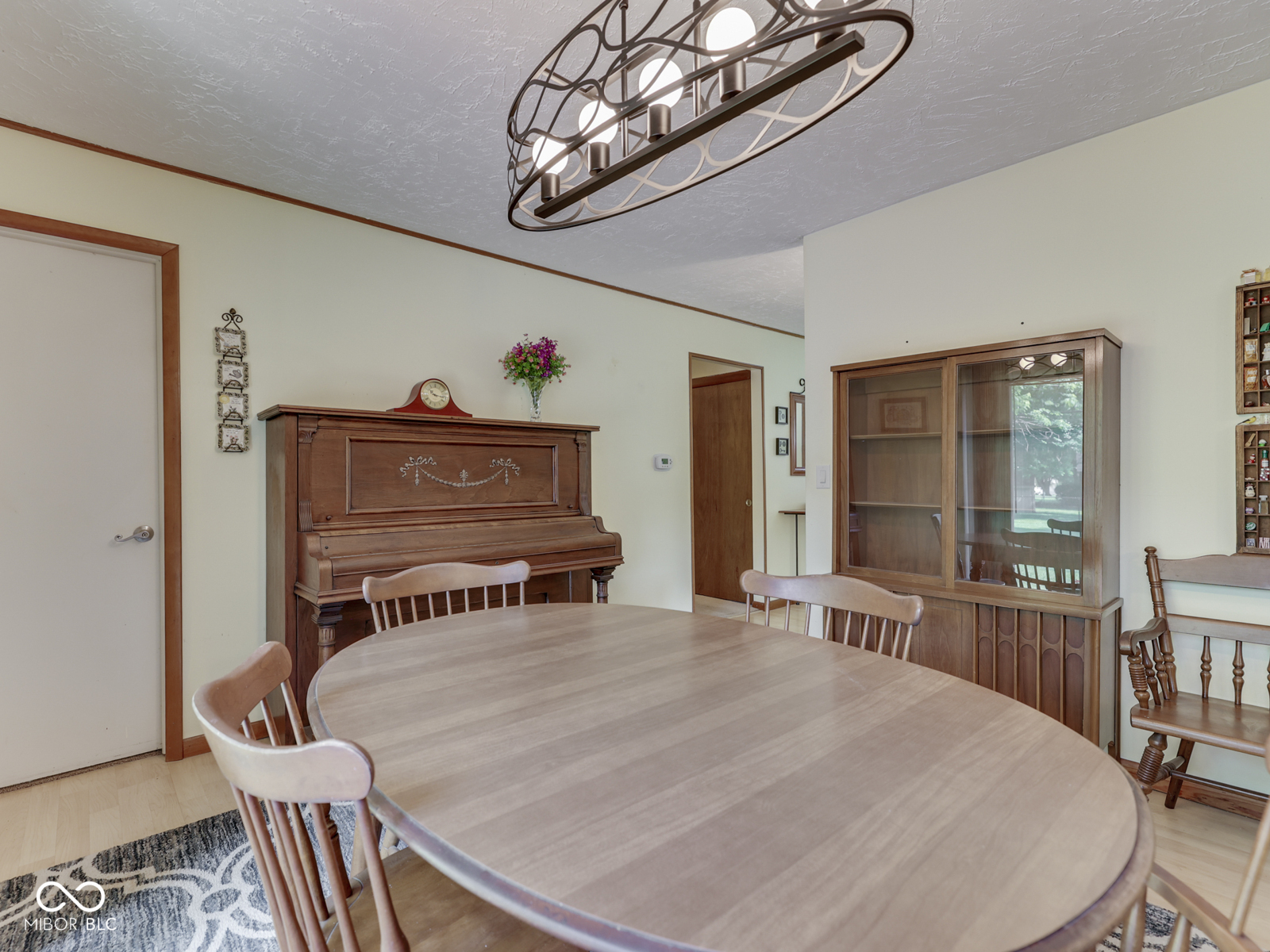343 E Waterbury Road