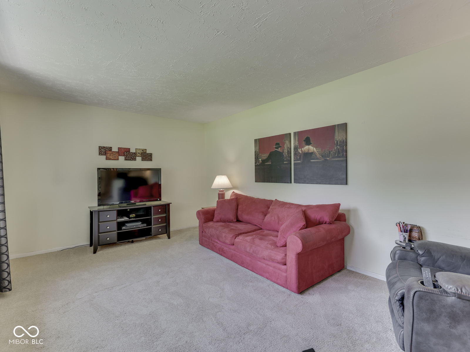 343 E Waterbury Road