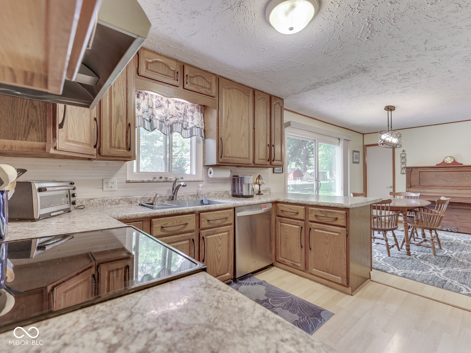 343 E Waterbury Road