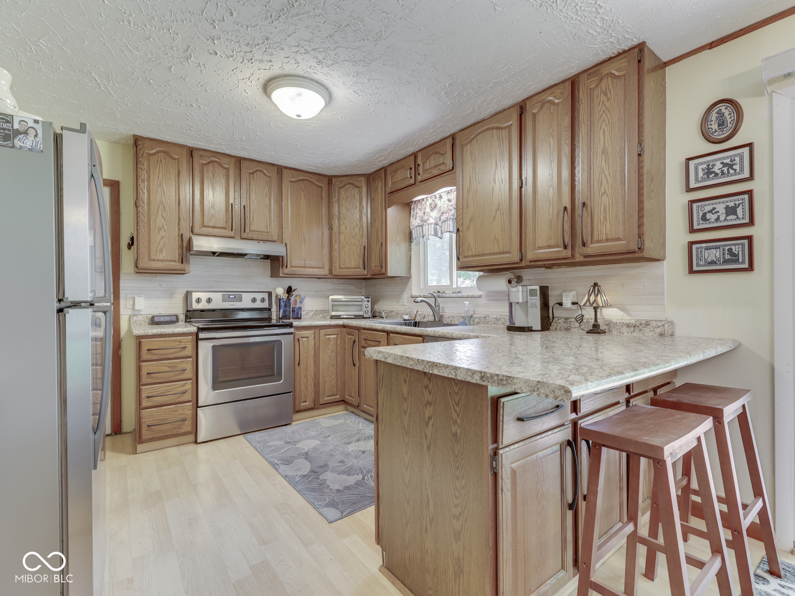 343 E Waterbury Road