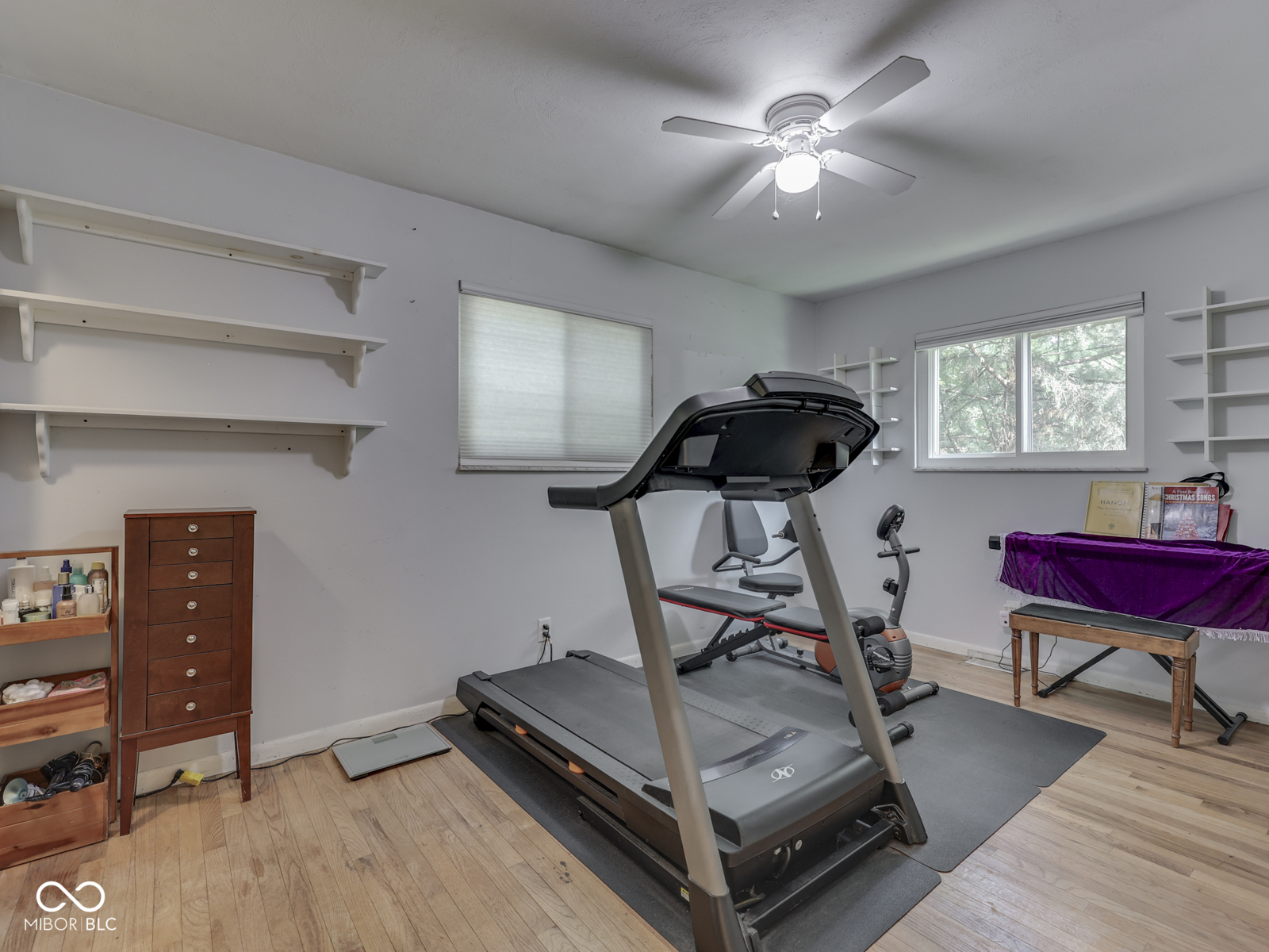 343 E Waterbury Road