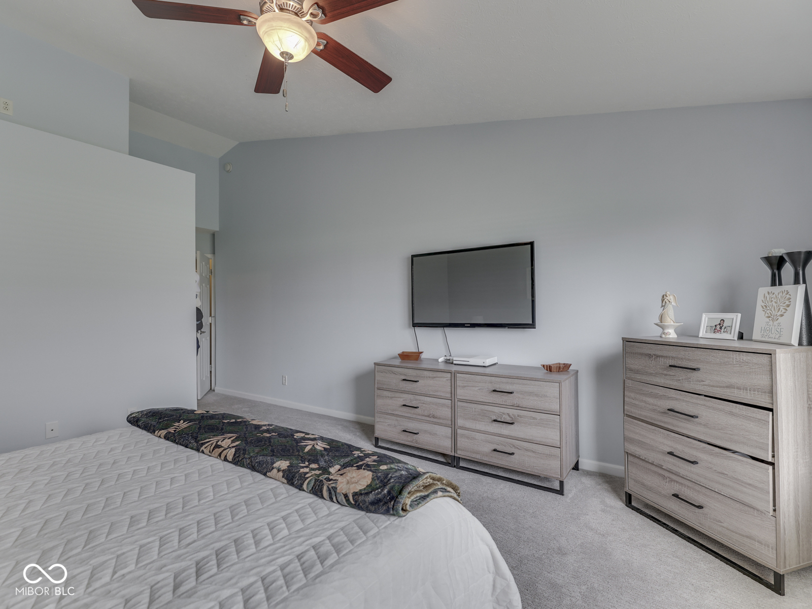 2734 Newaygo Drive