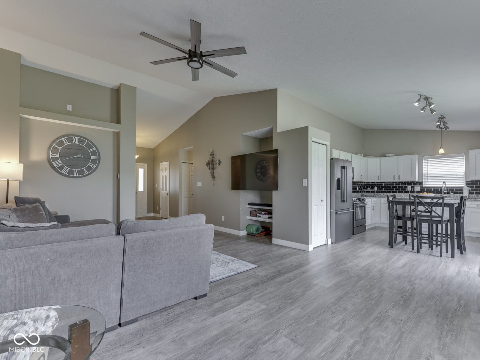 2734 Newaygo Drive