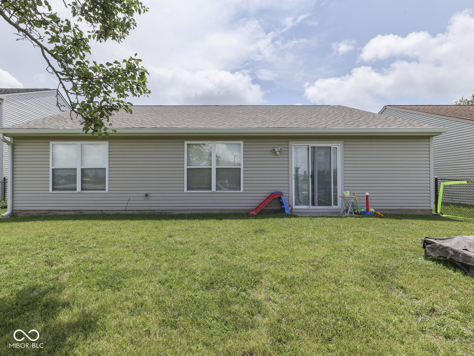 2734 Newaygo Drive