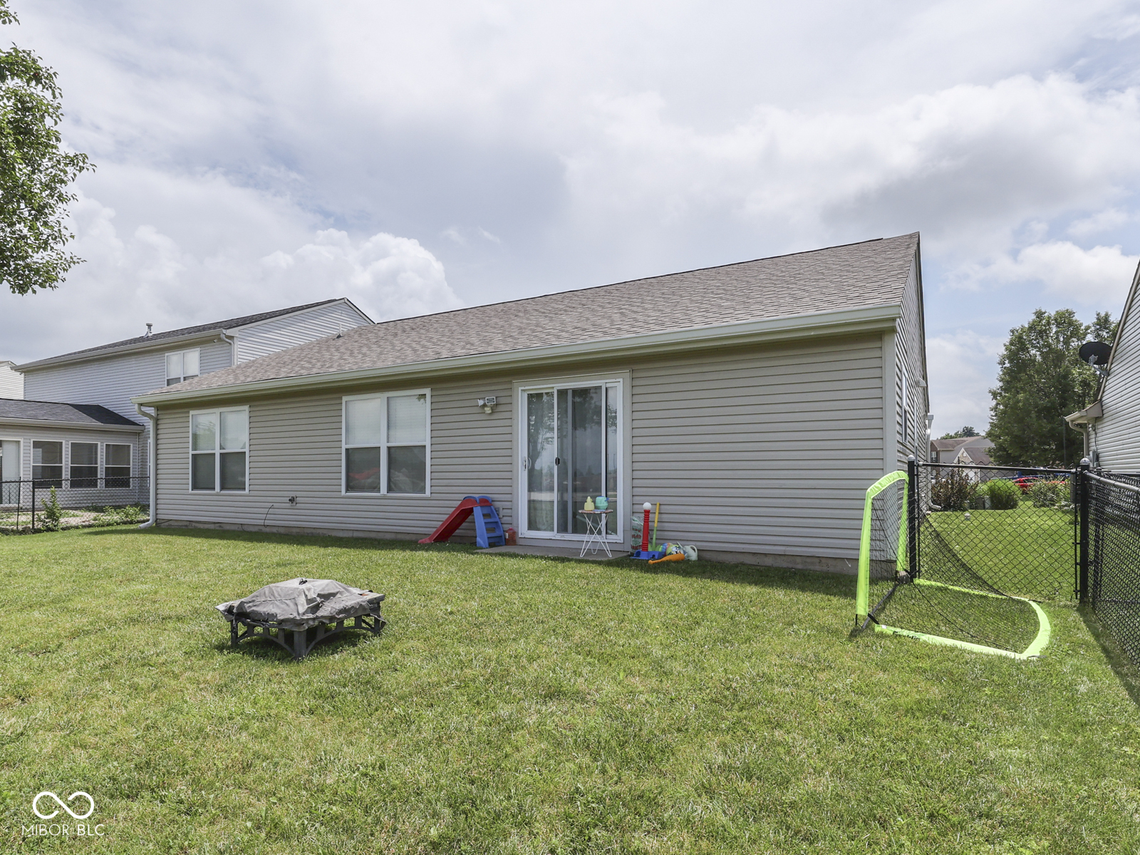 2734 Newaygo Drive