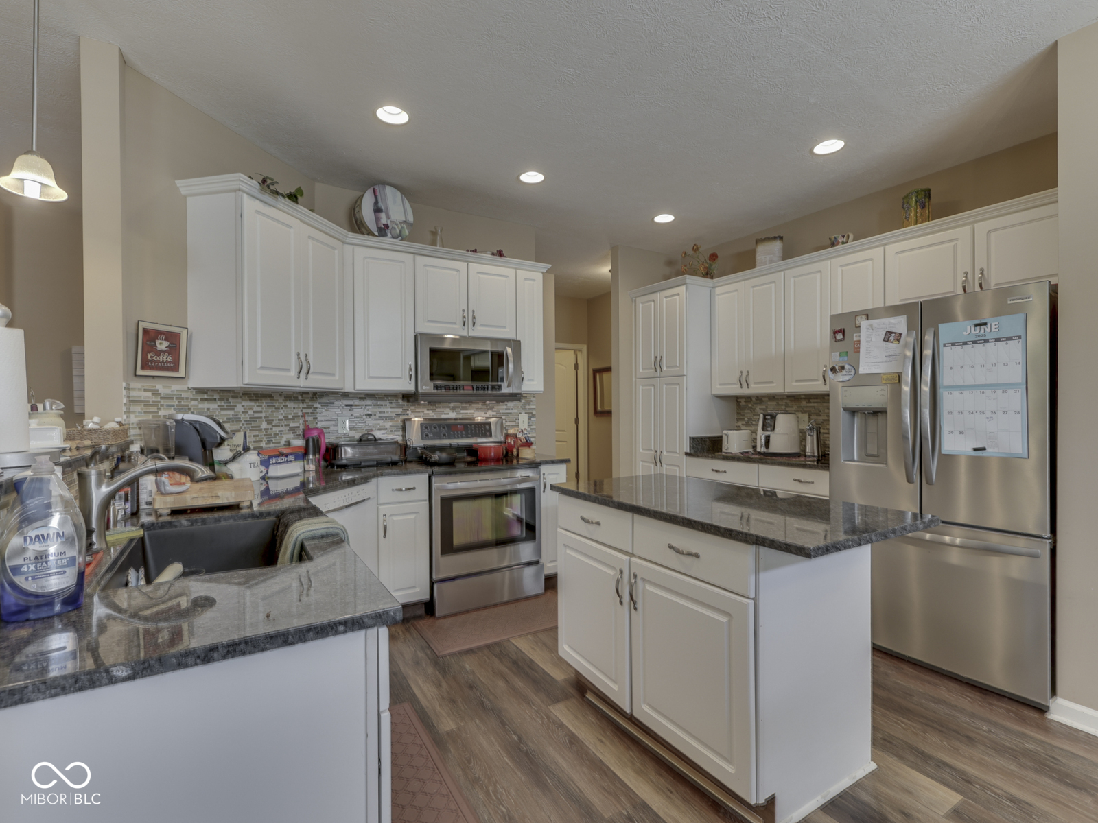 3962 Kristi Way