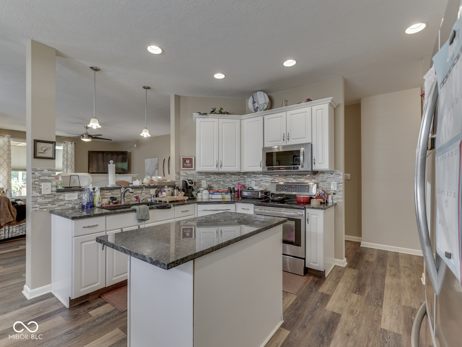 3962 Kristi Way