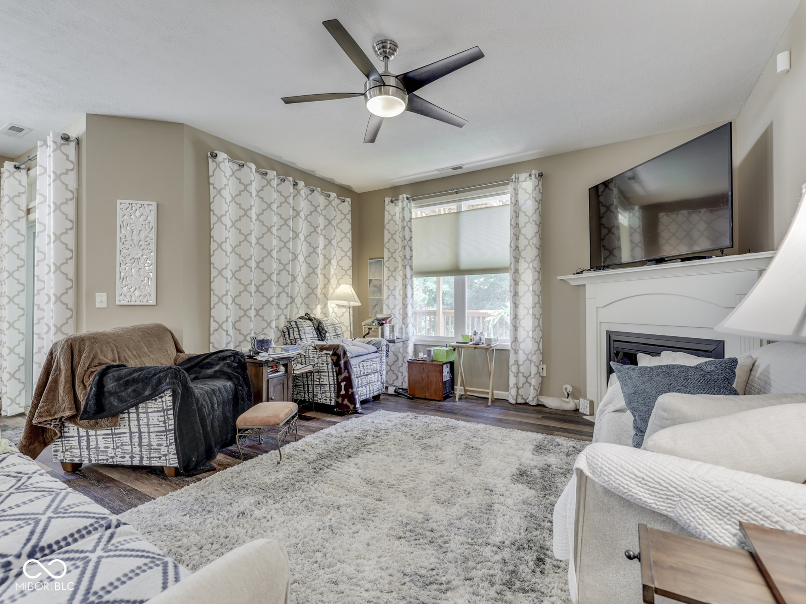 3962 Kristi Way
