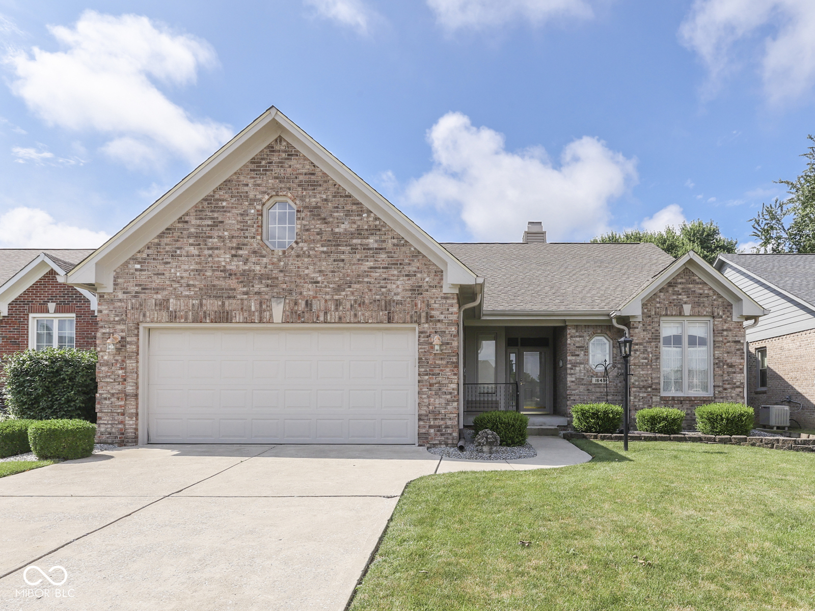 1645 Oakmere Way