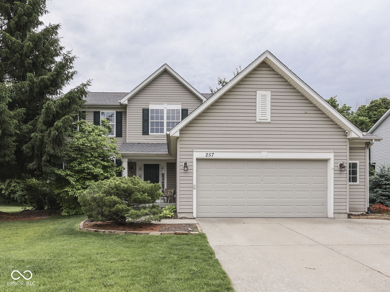 257 Wakefield Drive E