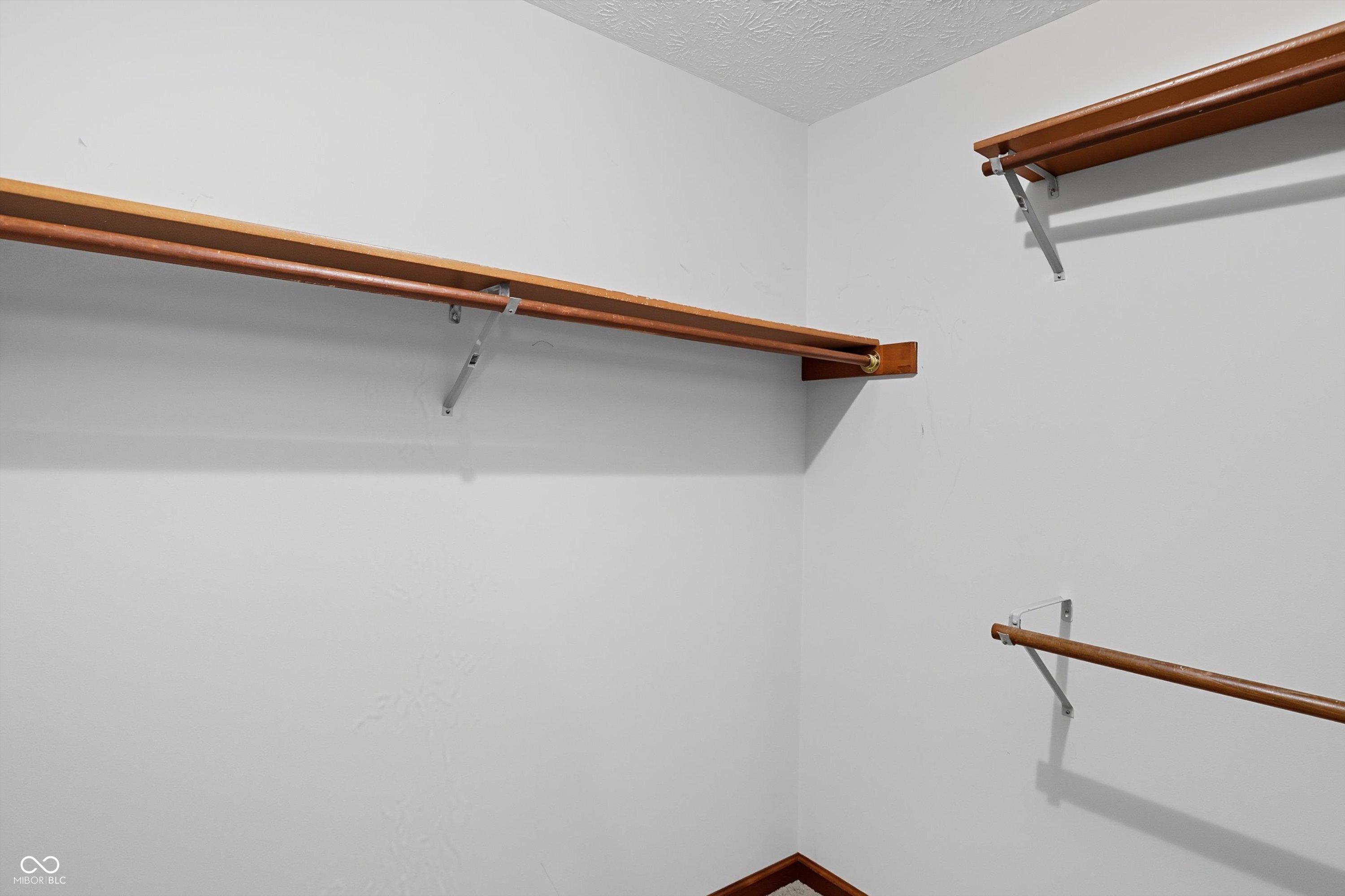 146 Dover Boulevard N