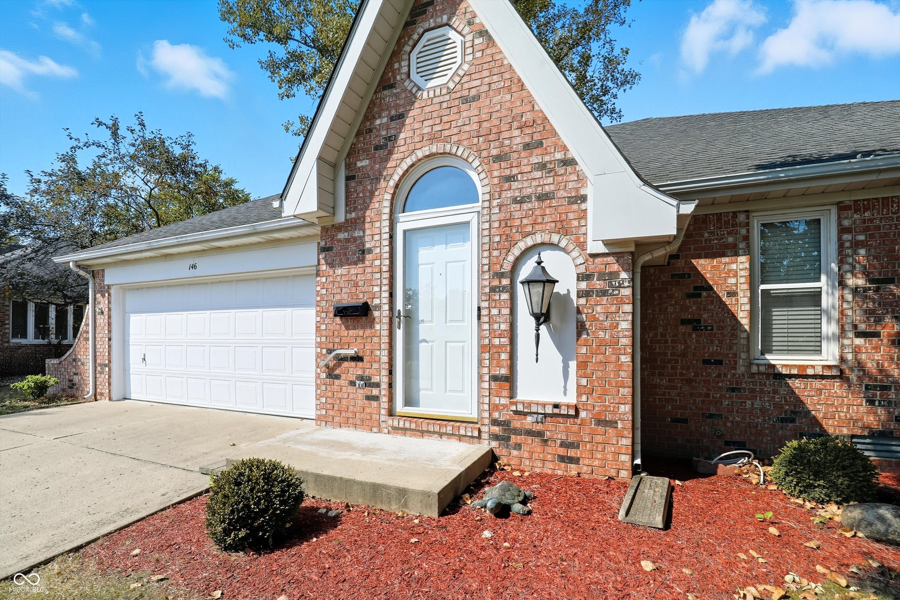 146 Dover Boulevard N