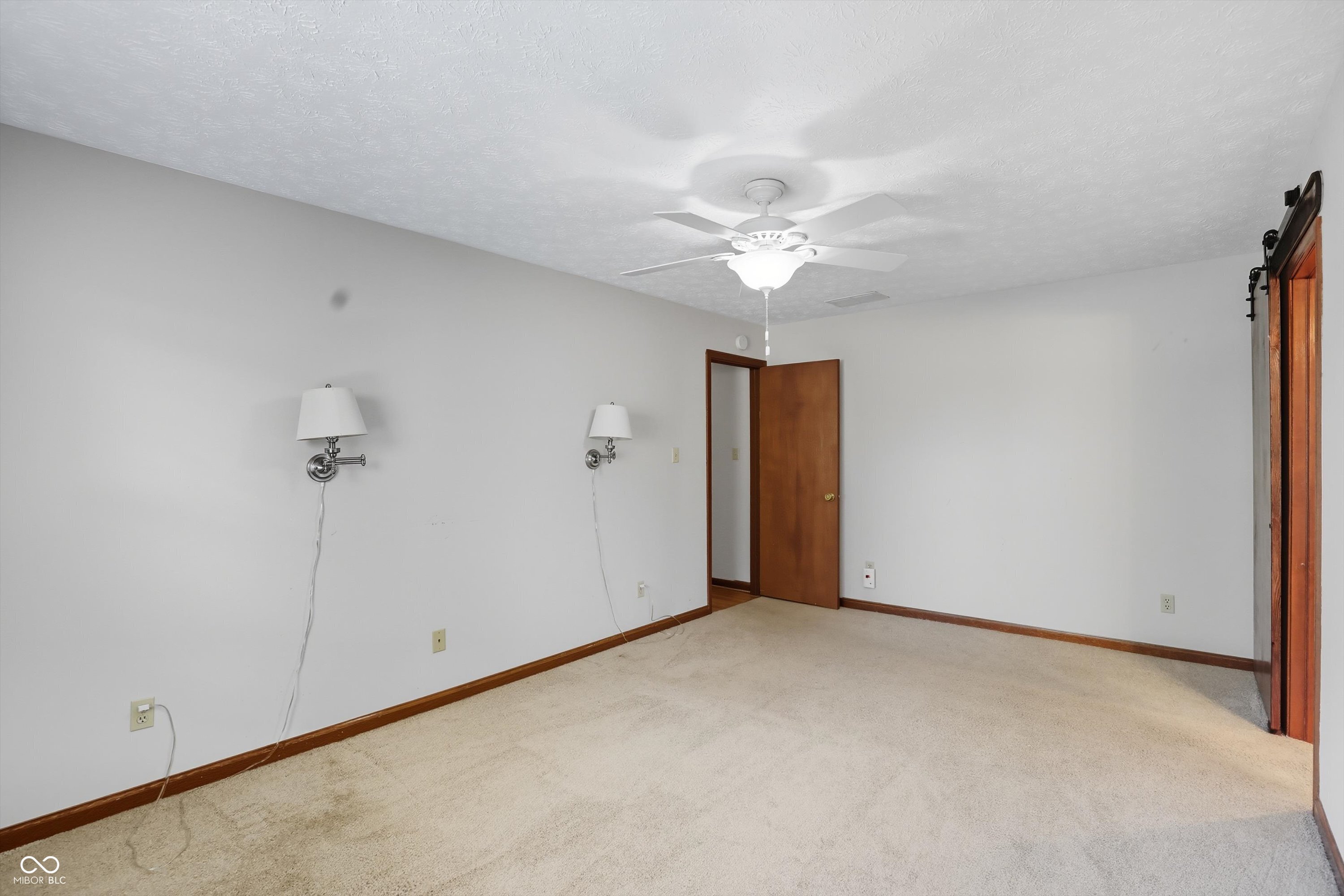 146 Dover Boulevard N