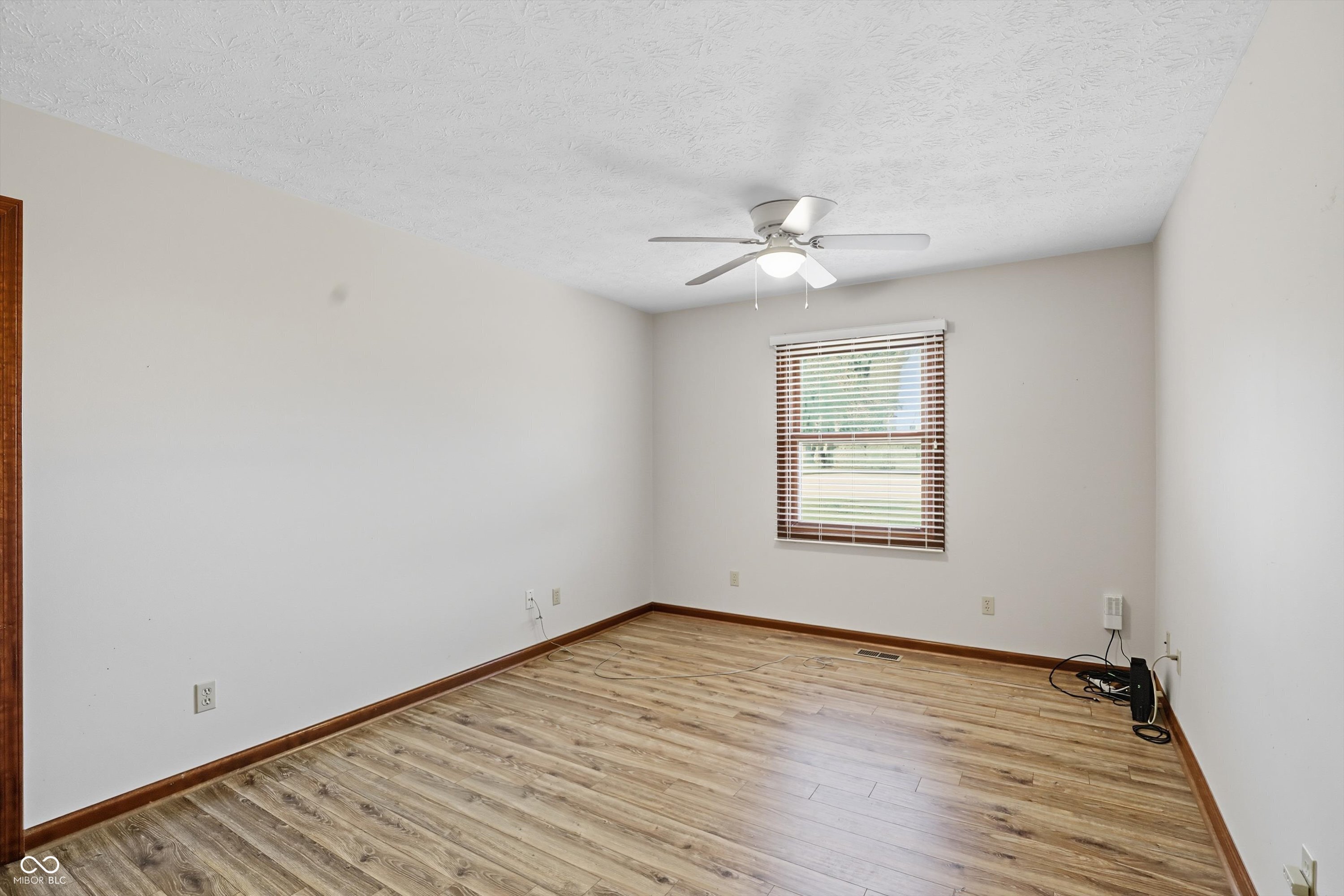 146 Dover Boulevard N