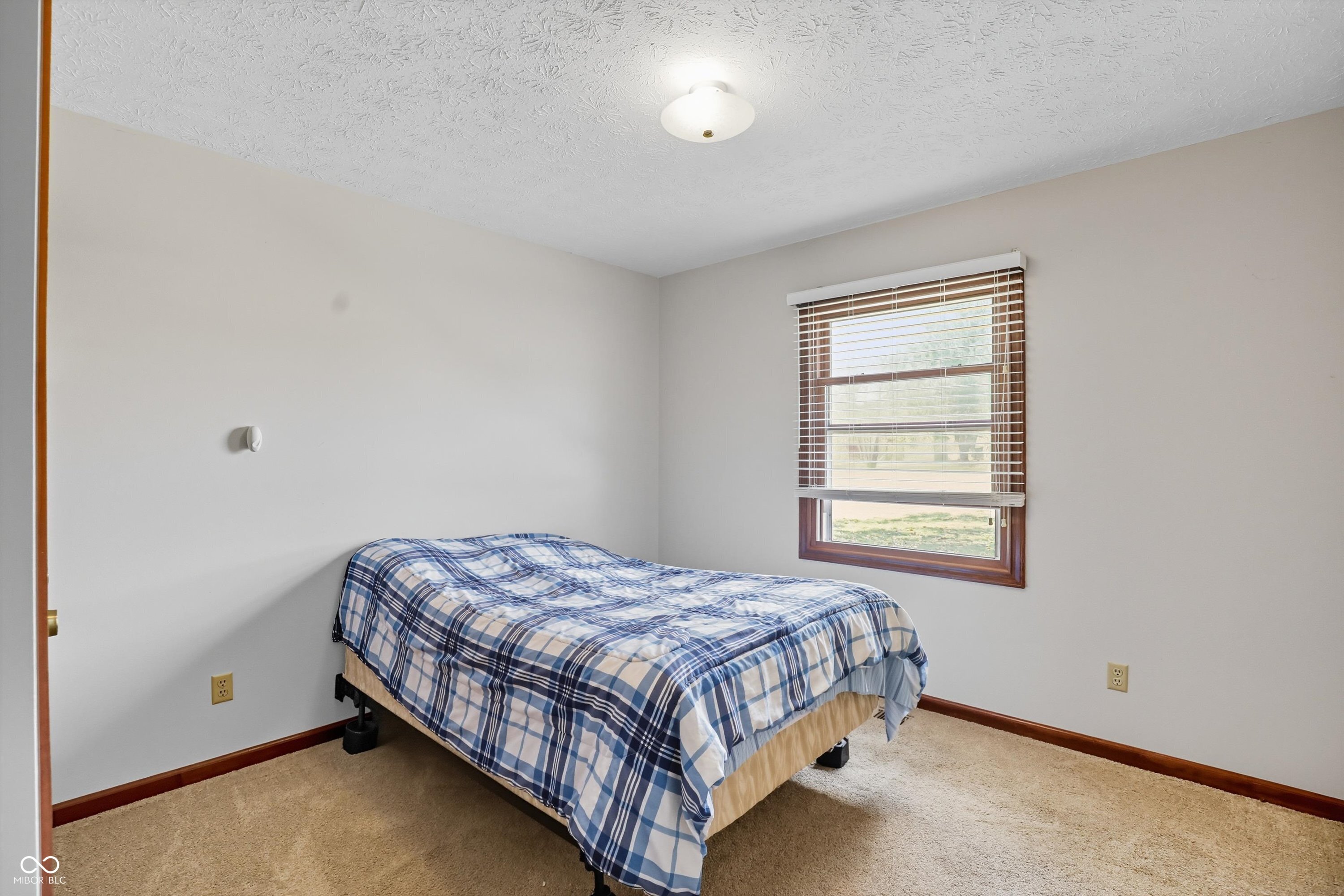 146 Dover Boulevard N