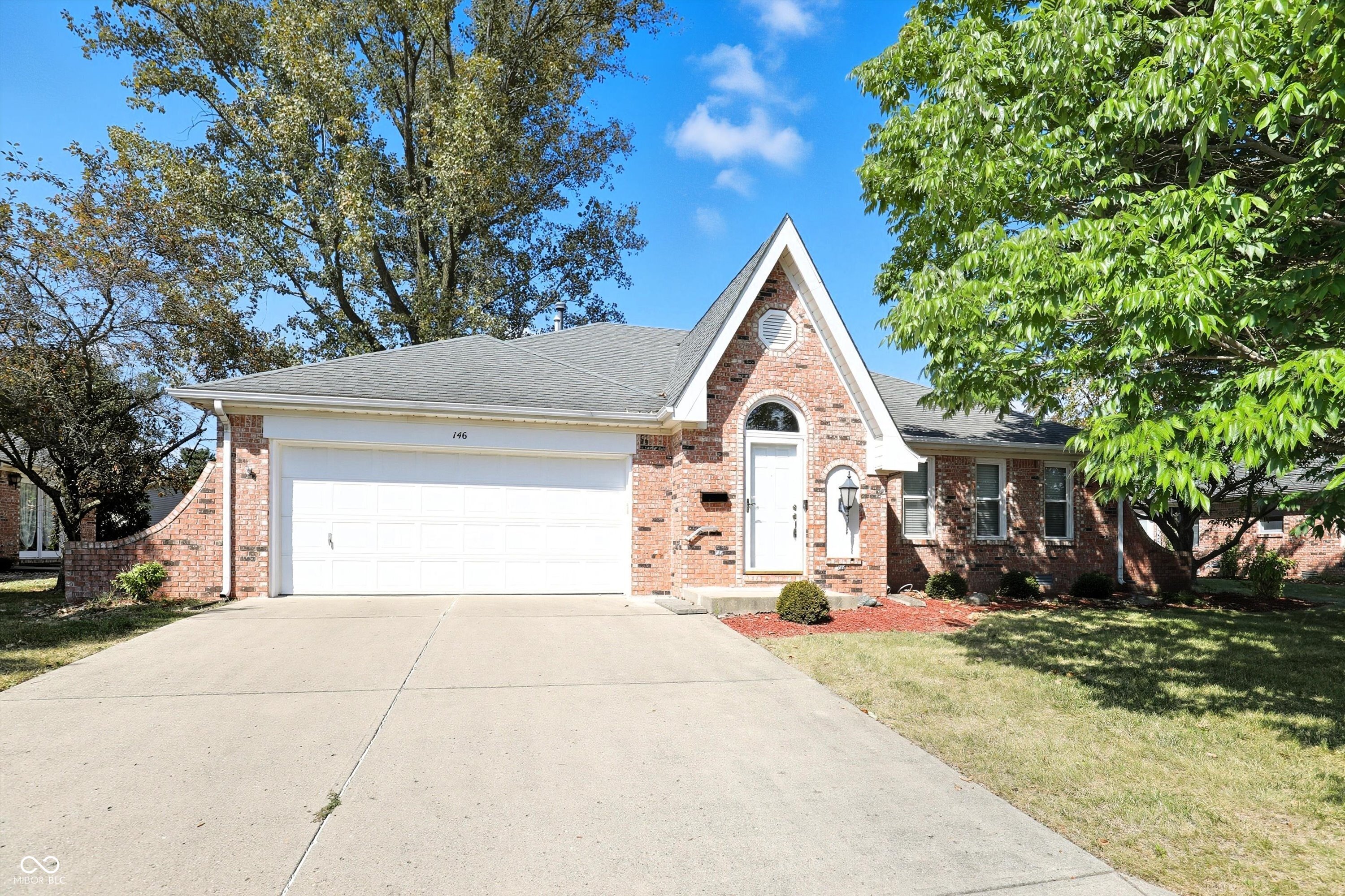 146 Dover Boulevard N