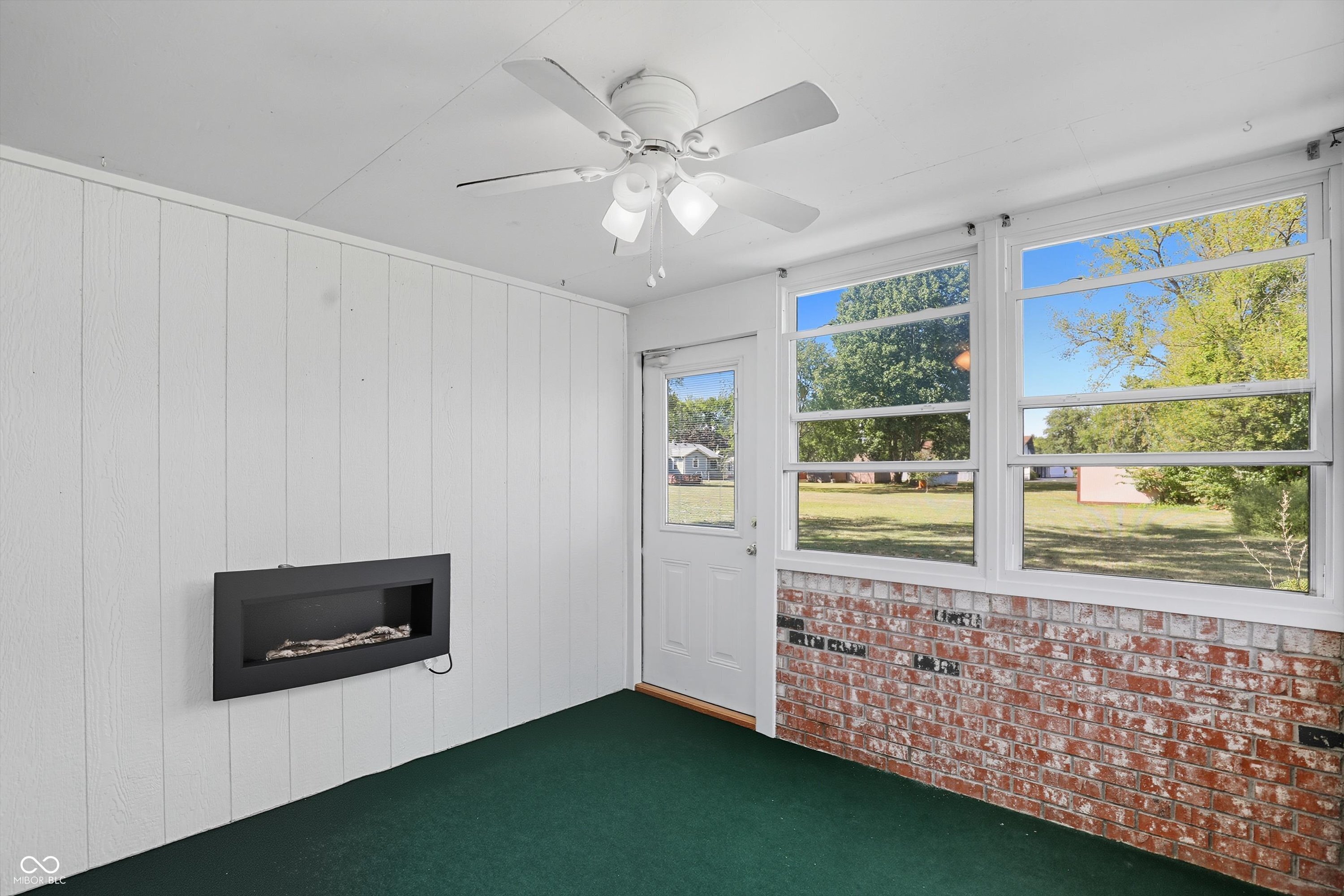 146 Dover Boulevard N