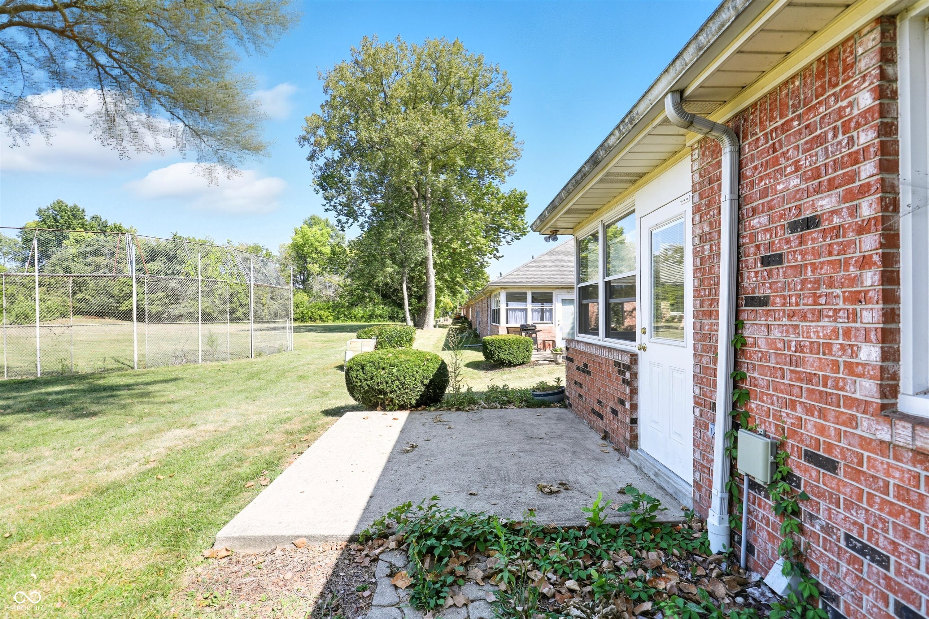 146 Dover Boulevard N