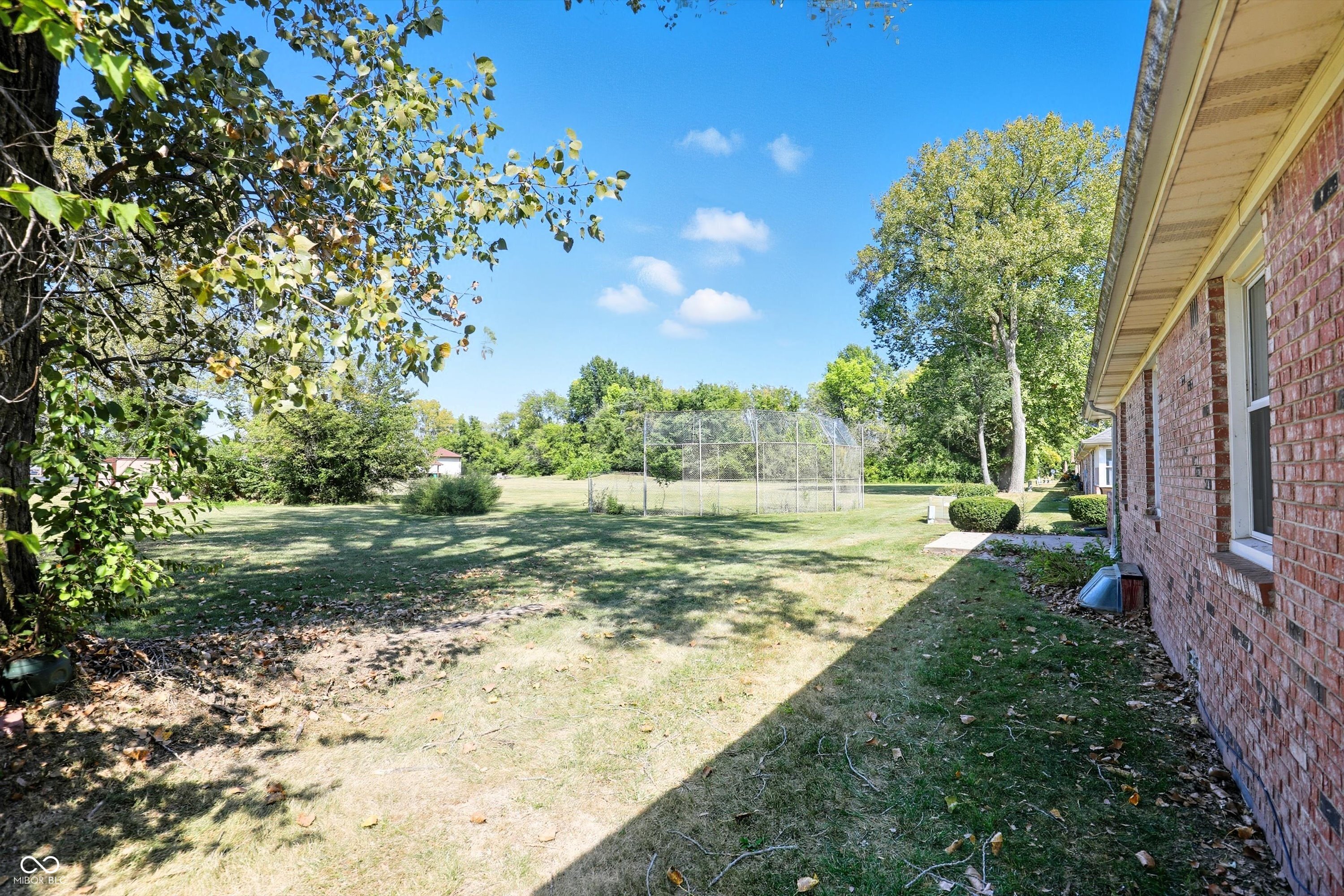 146 Dover Boulevard N