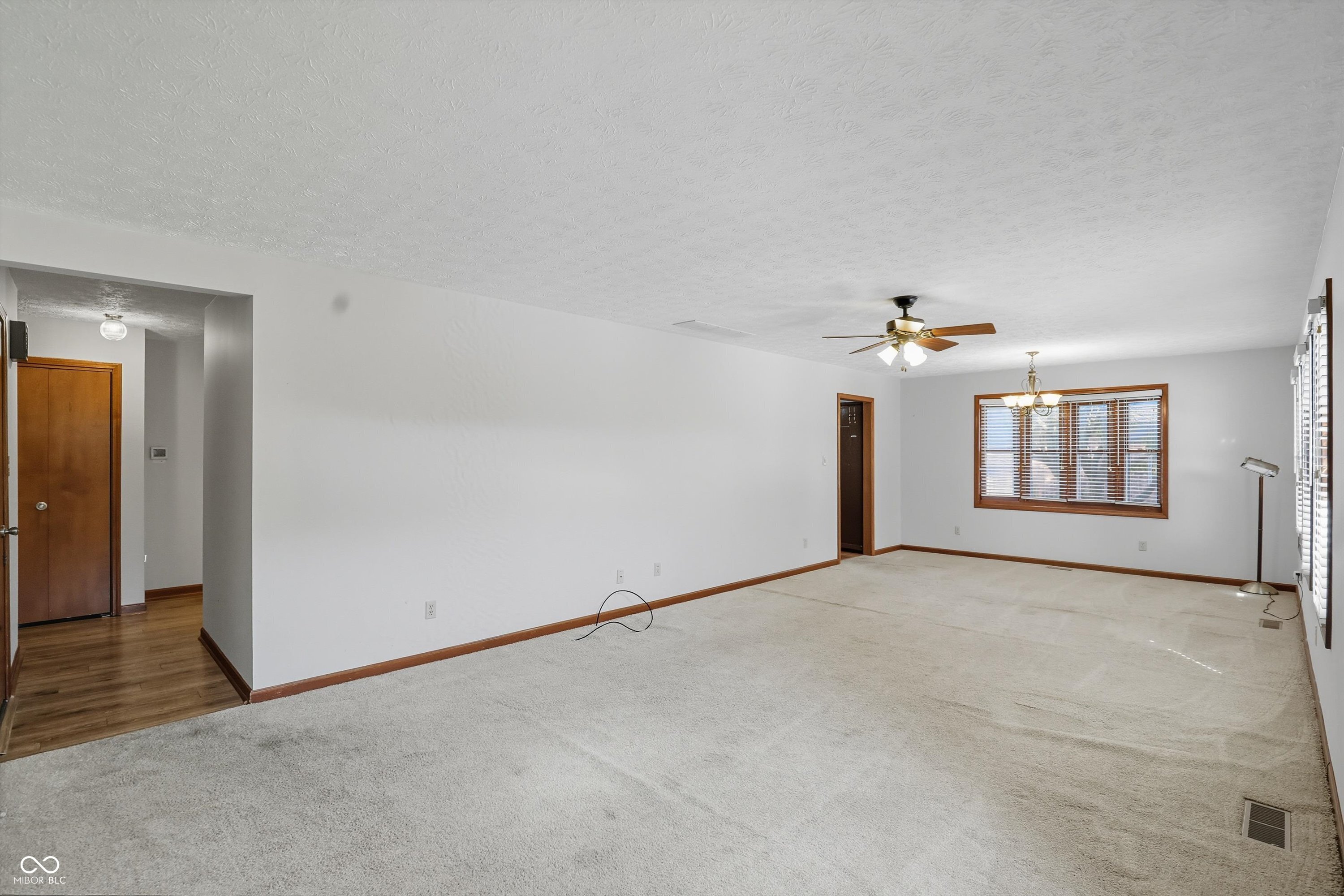 146 Dover Boulevard N