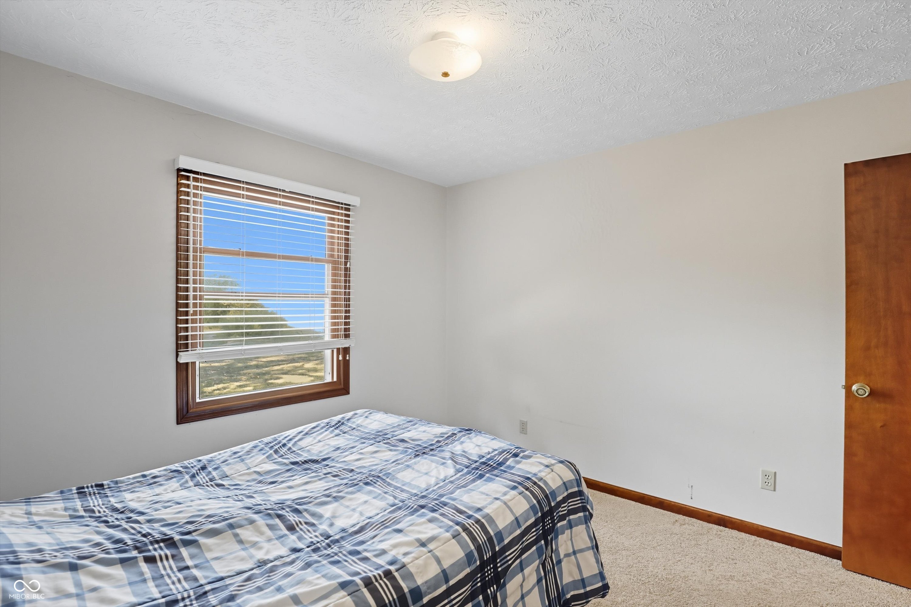 146 Dover Boulevard N