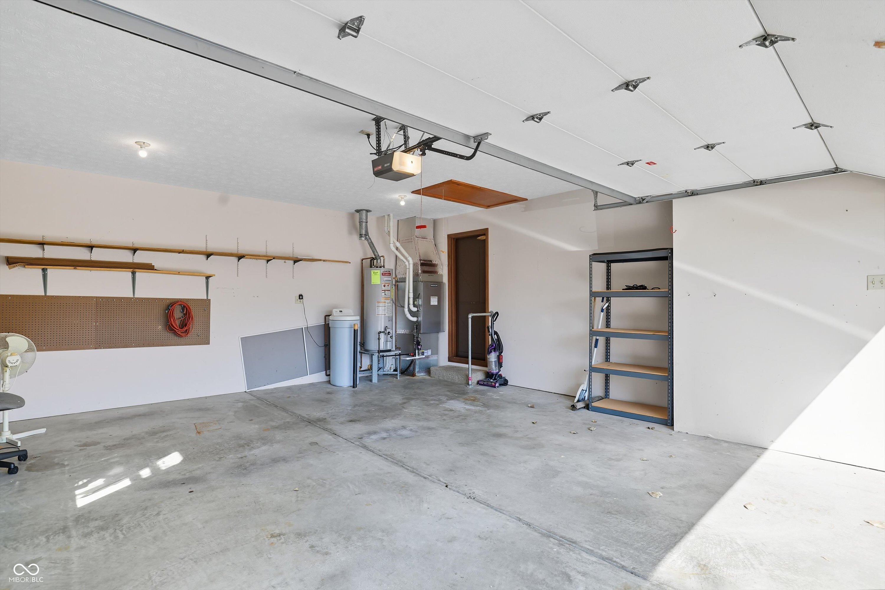 146 Dover Boulevard N