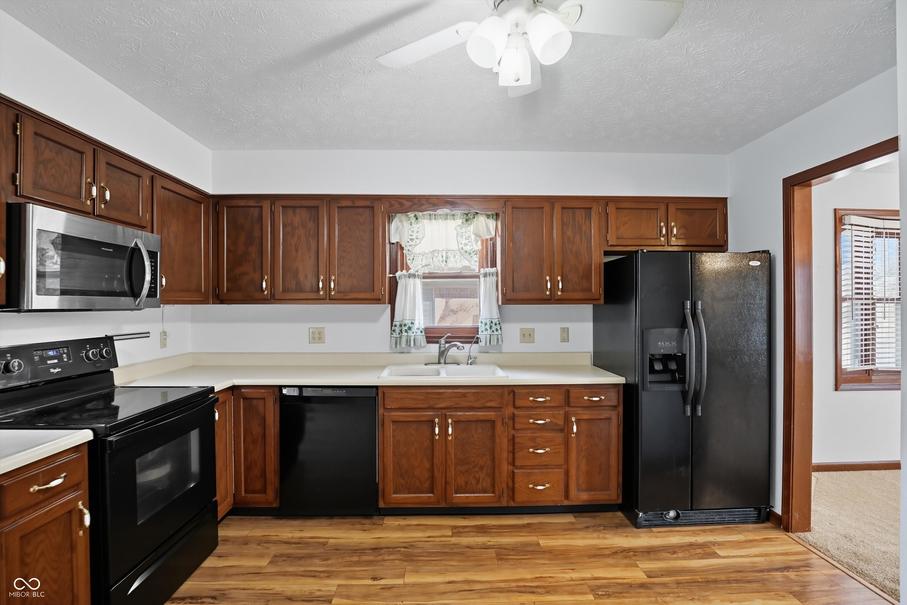 146 Dover Boulevard N