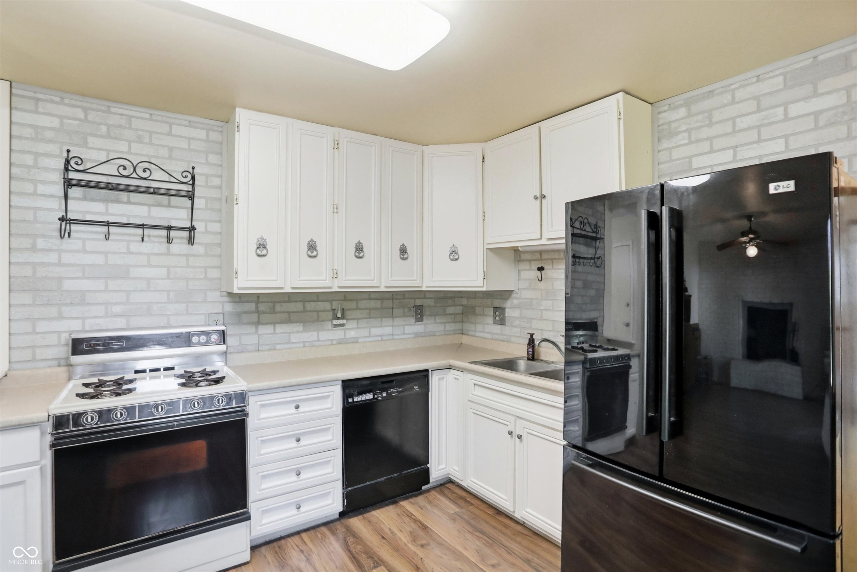 308 Maplebrook Drive