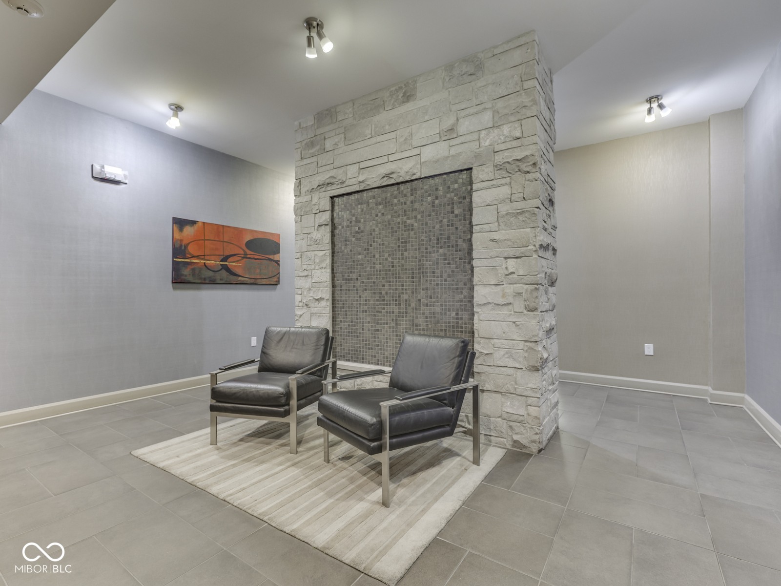 222 N East Street Unit: 103