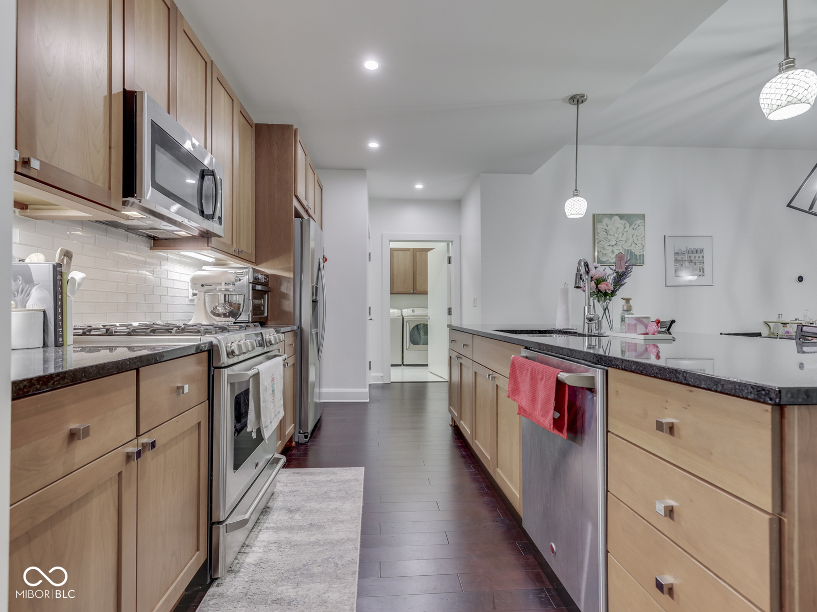 222 N East Street Unit: 103