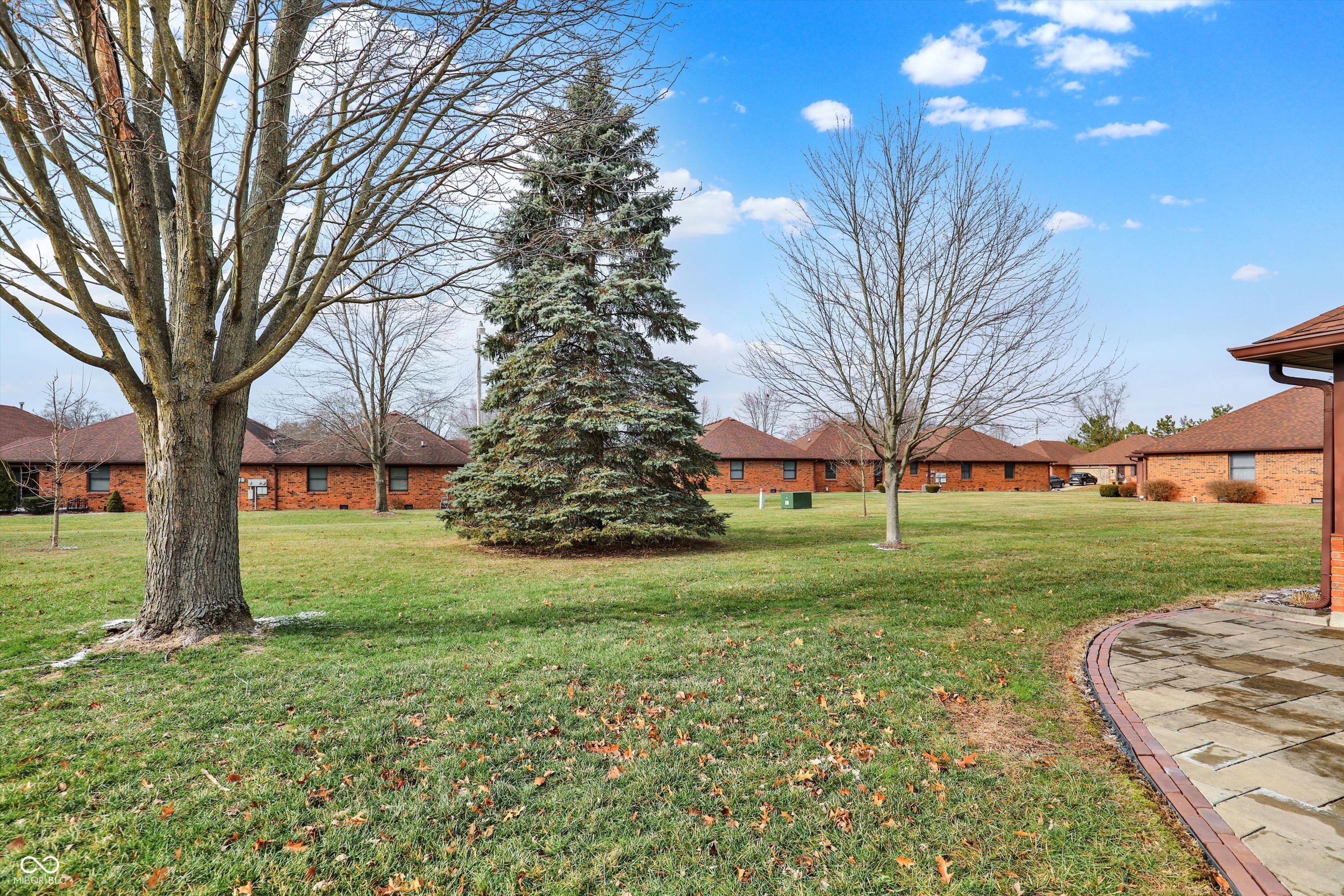 673 Eagle Parkway Unit: 14