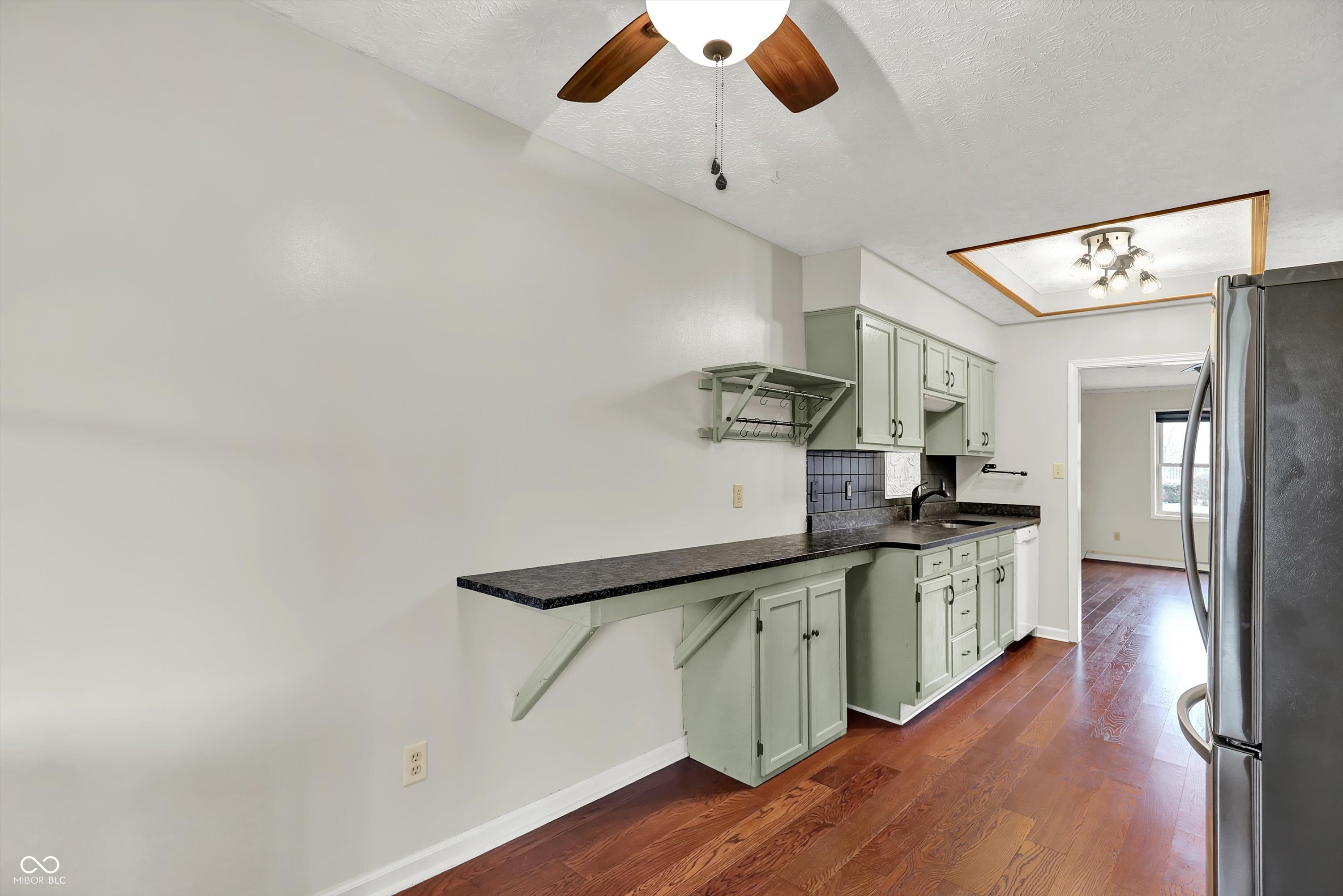 673 Eagle Parkway Unit: 14