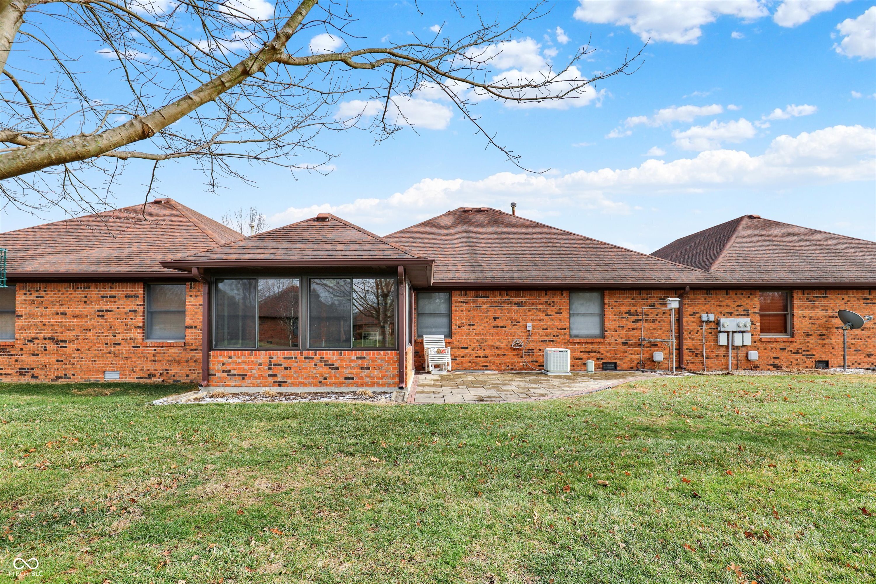 673 Eagle Parkway Unit: 14