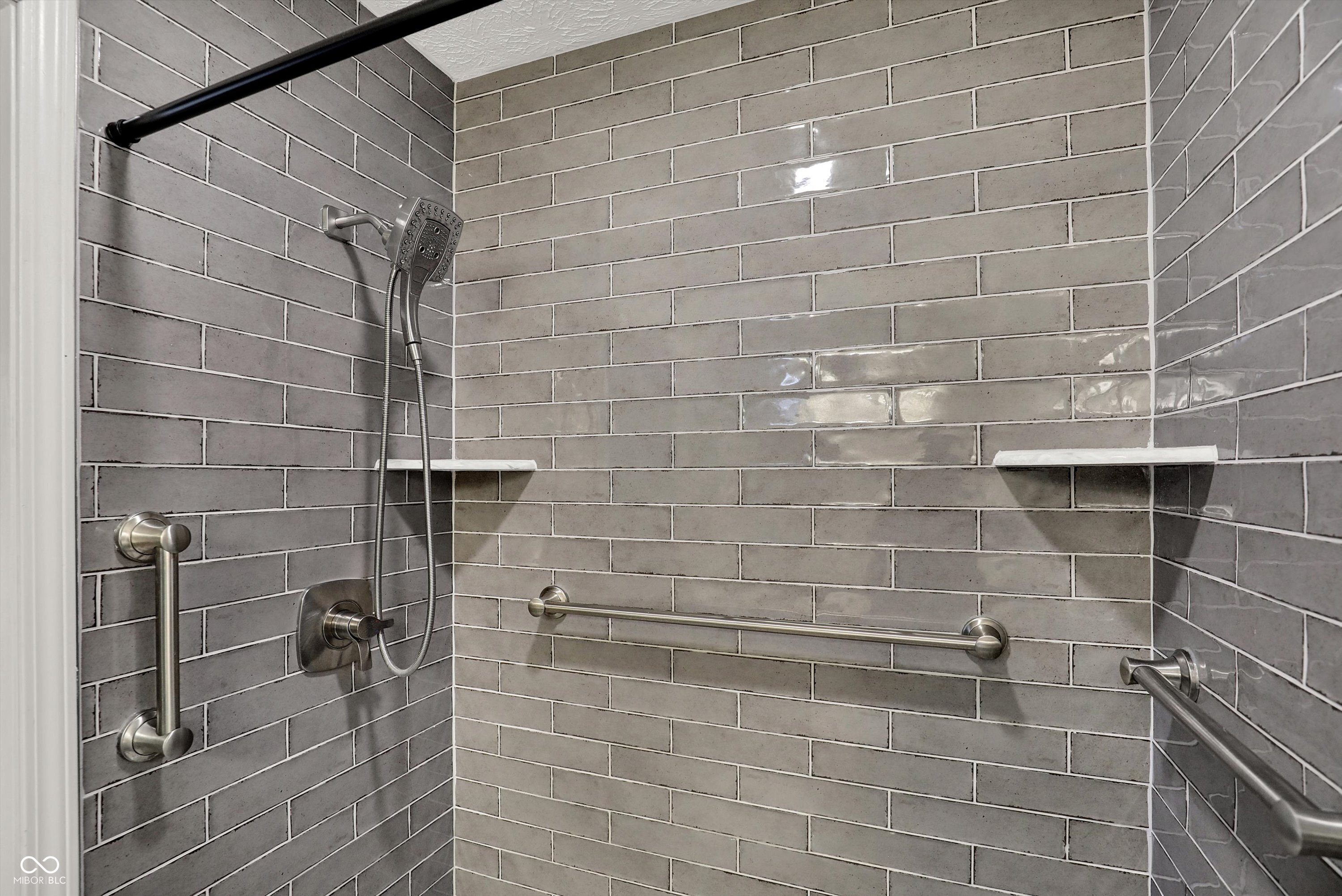 673 Eagle Parkway Unit: 14