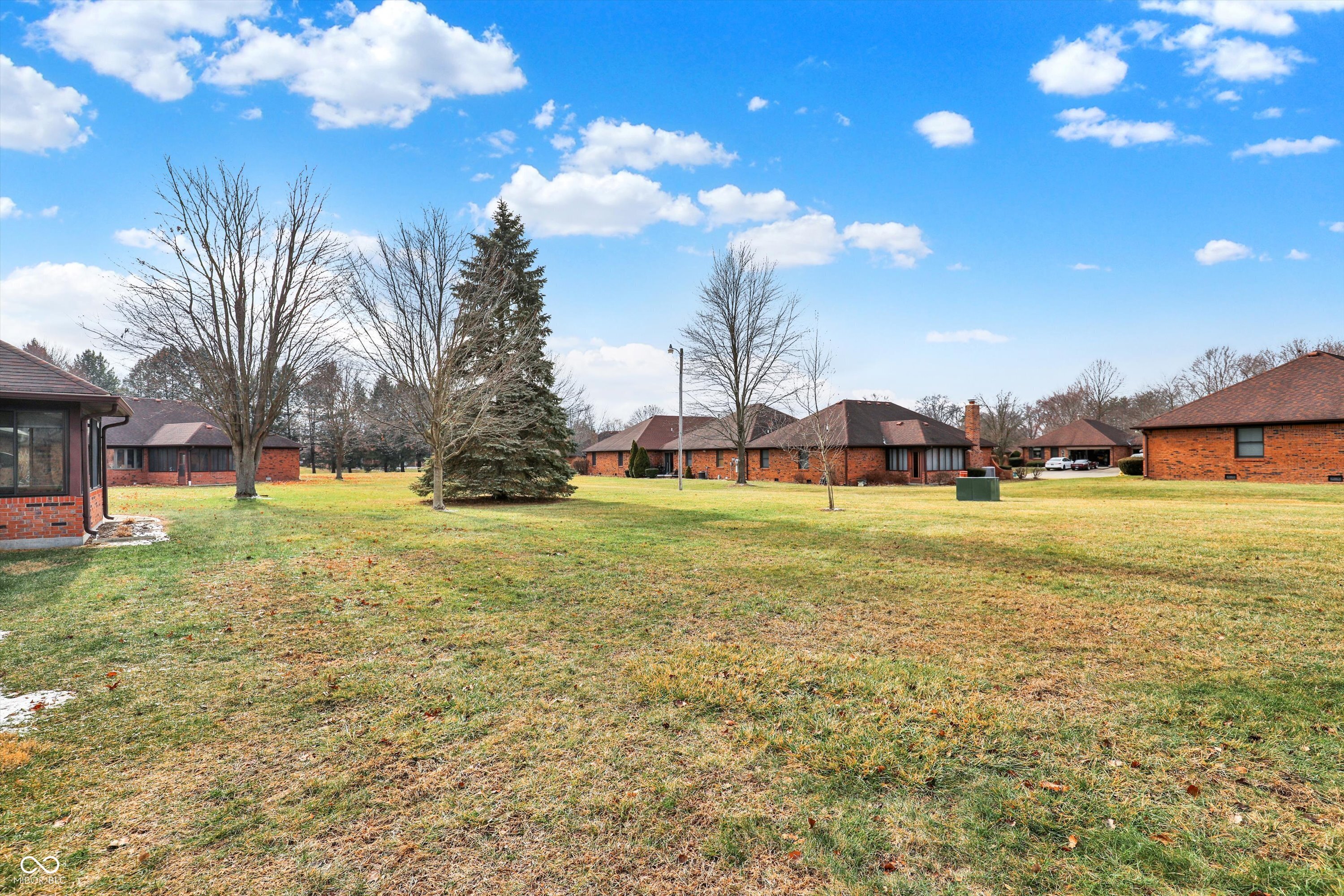 673 Eagle Parkway Unit: 14