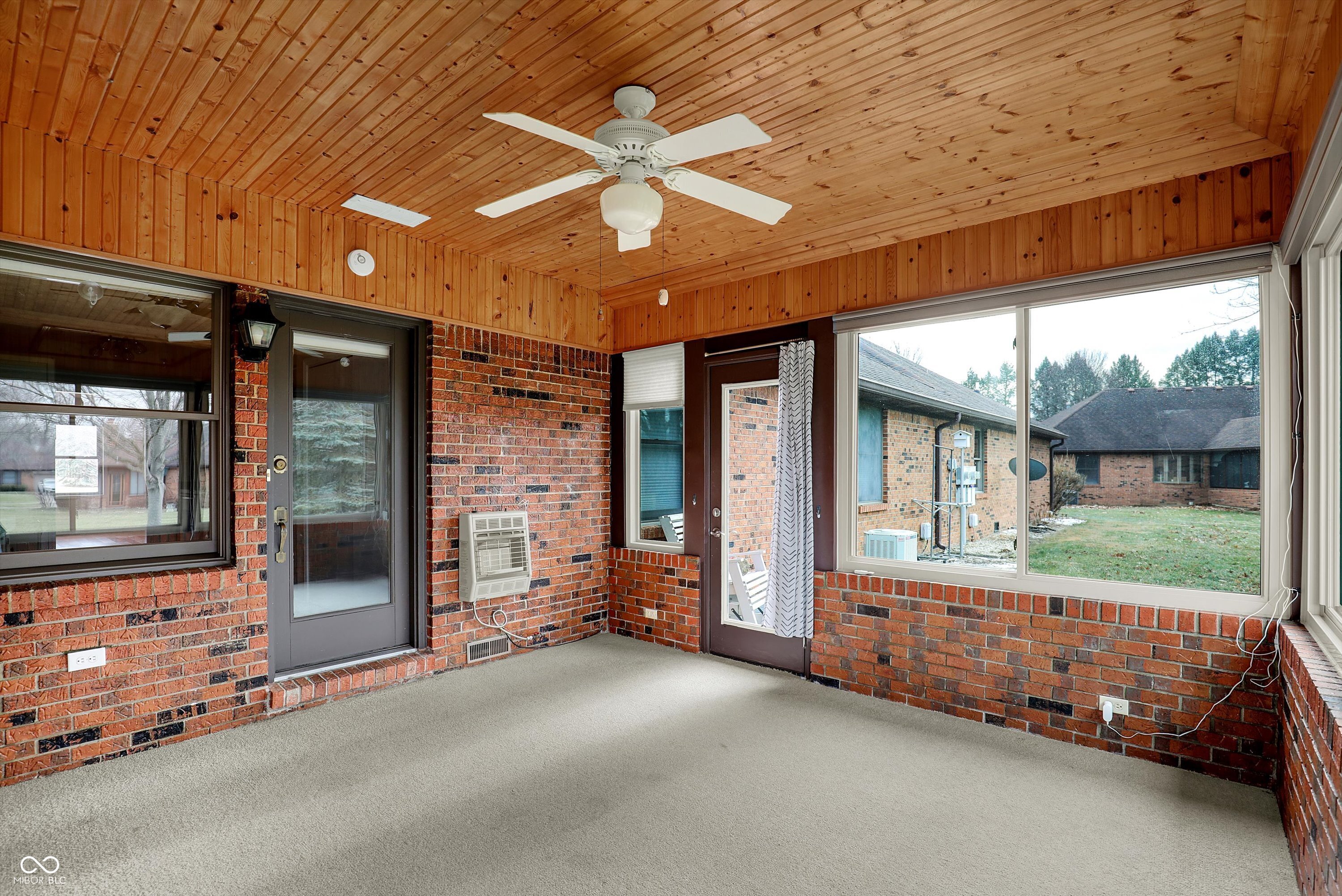 673 Eagle Parkway Unit: 14