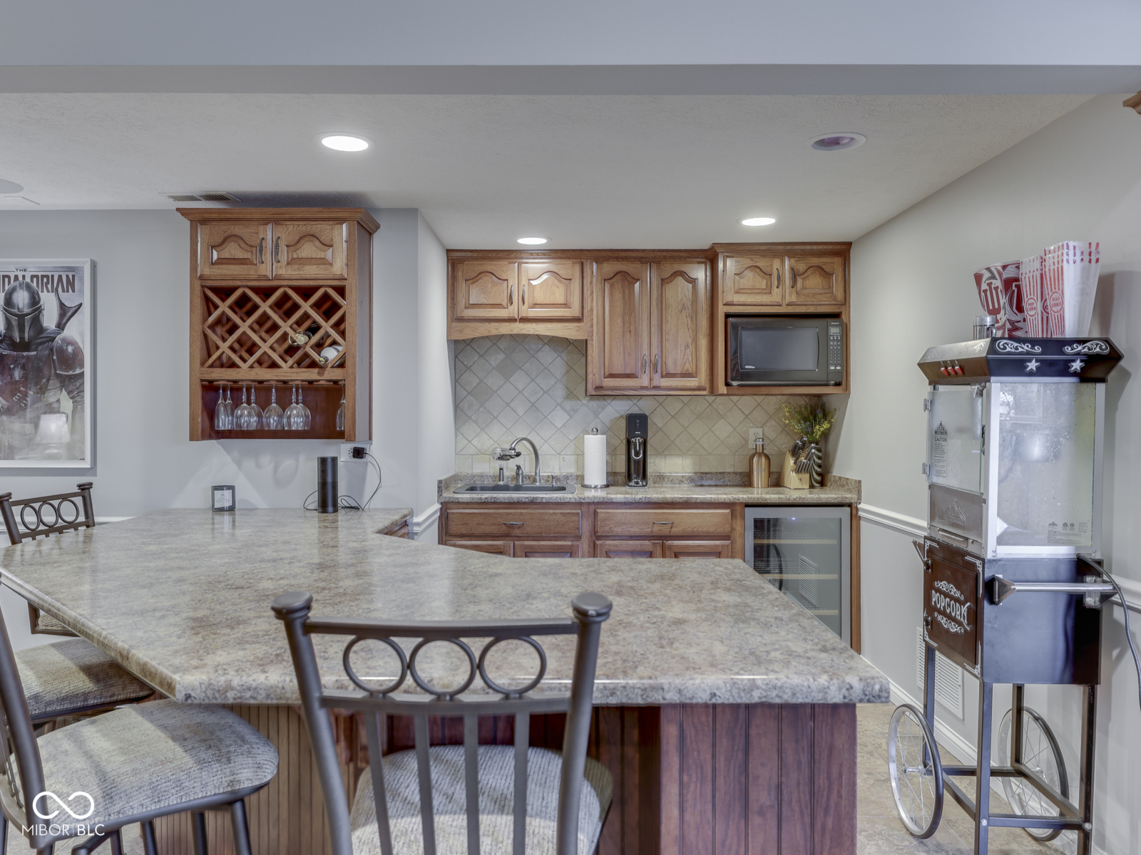 4652 Waters Edge Way