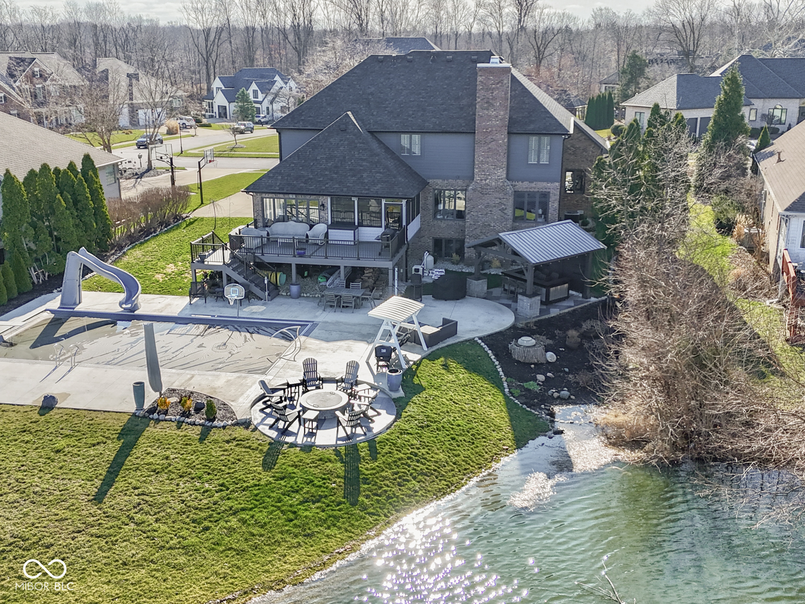 4652 Waters Edge Way