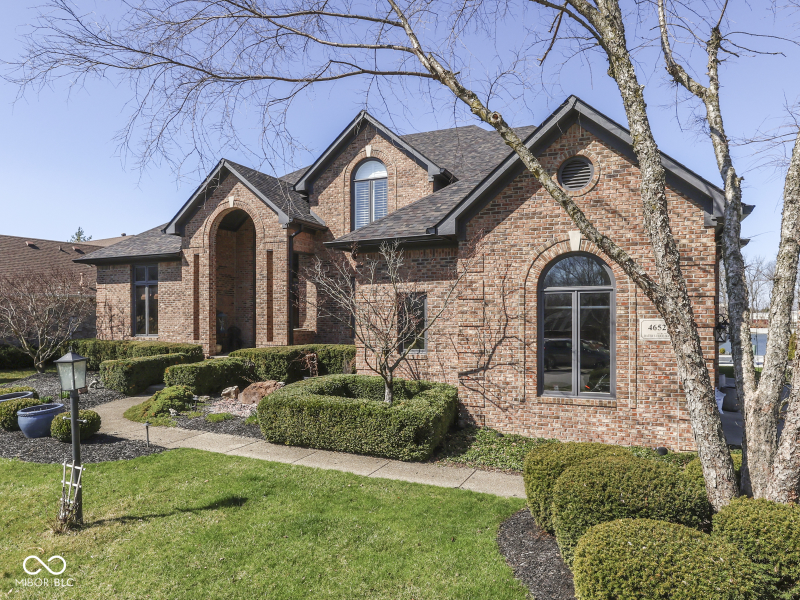 4652 Waters Edge Way