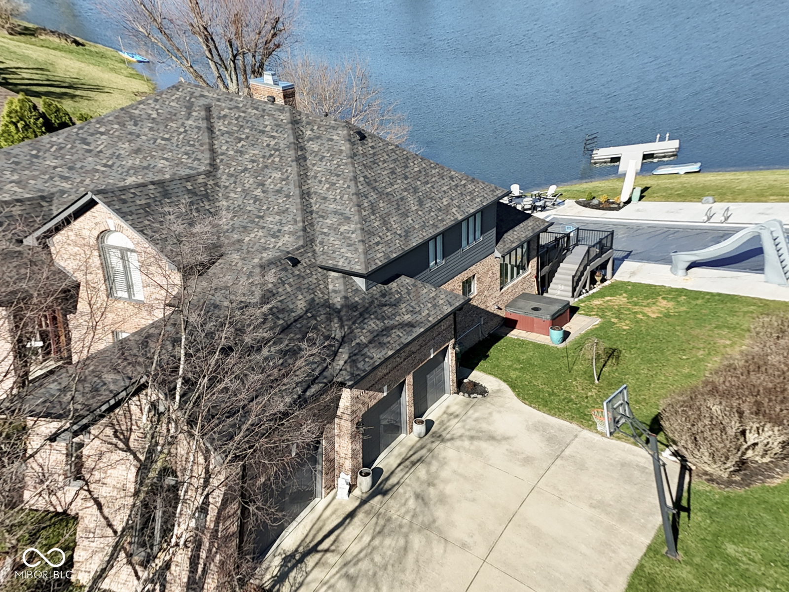 4652 Waters Edge Way