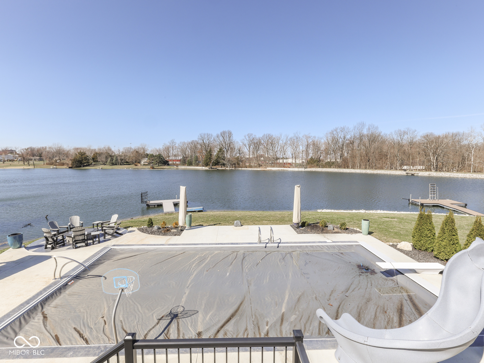 4652 Waters Edge Way