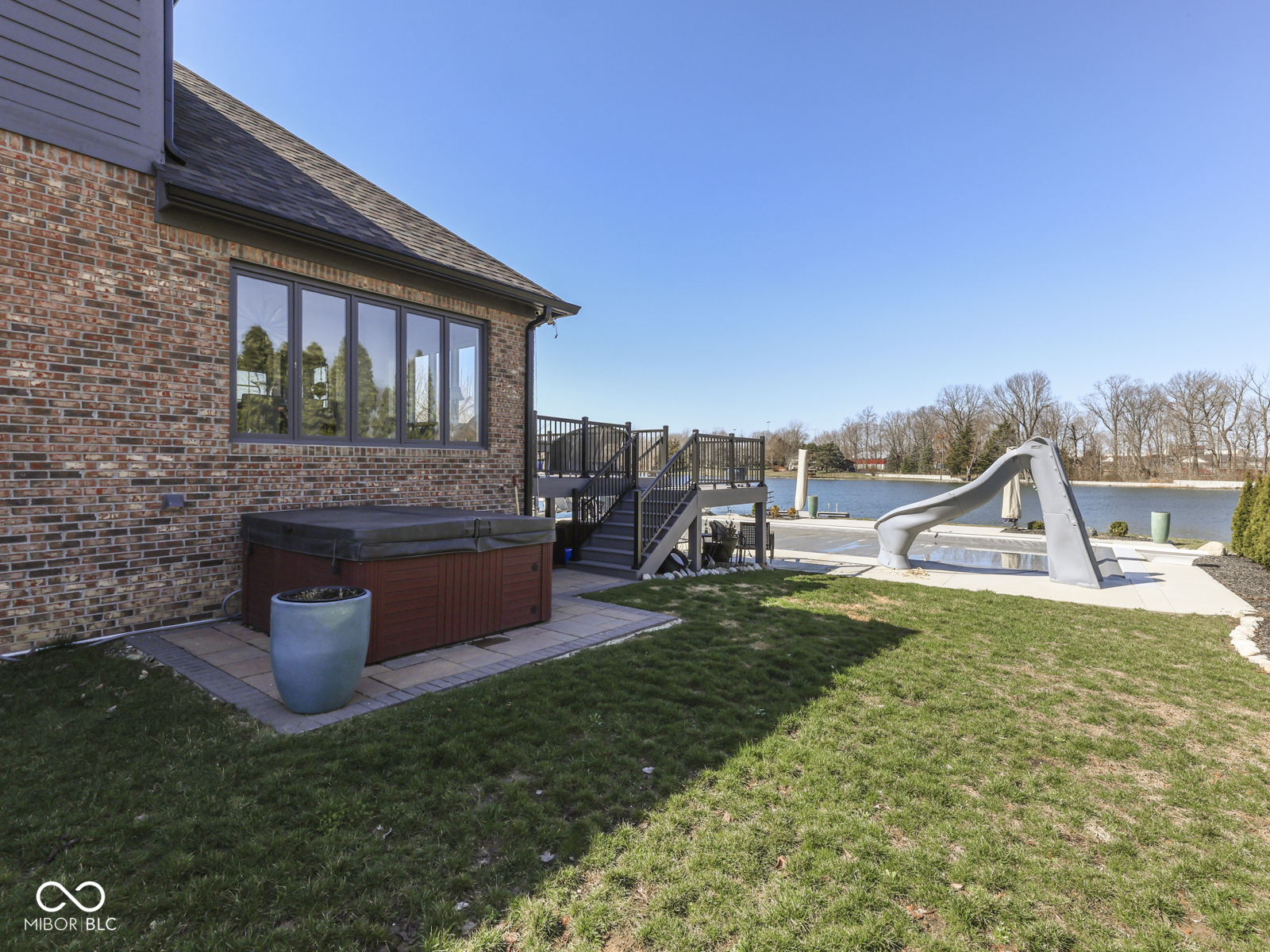 4652 Waters Edge Way