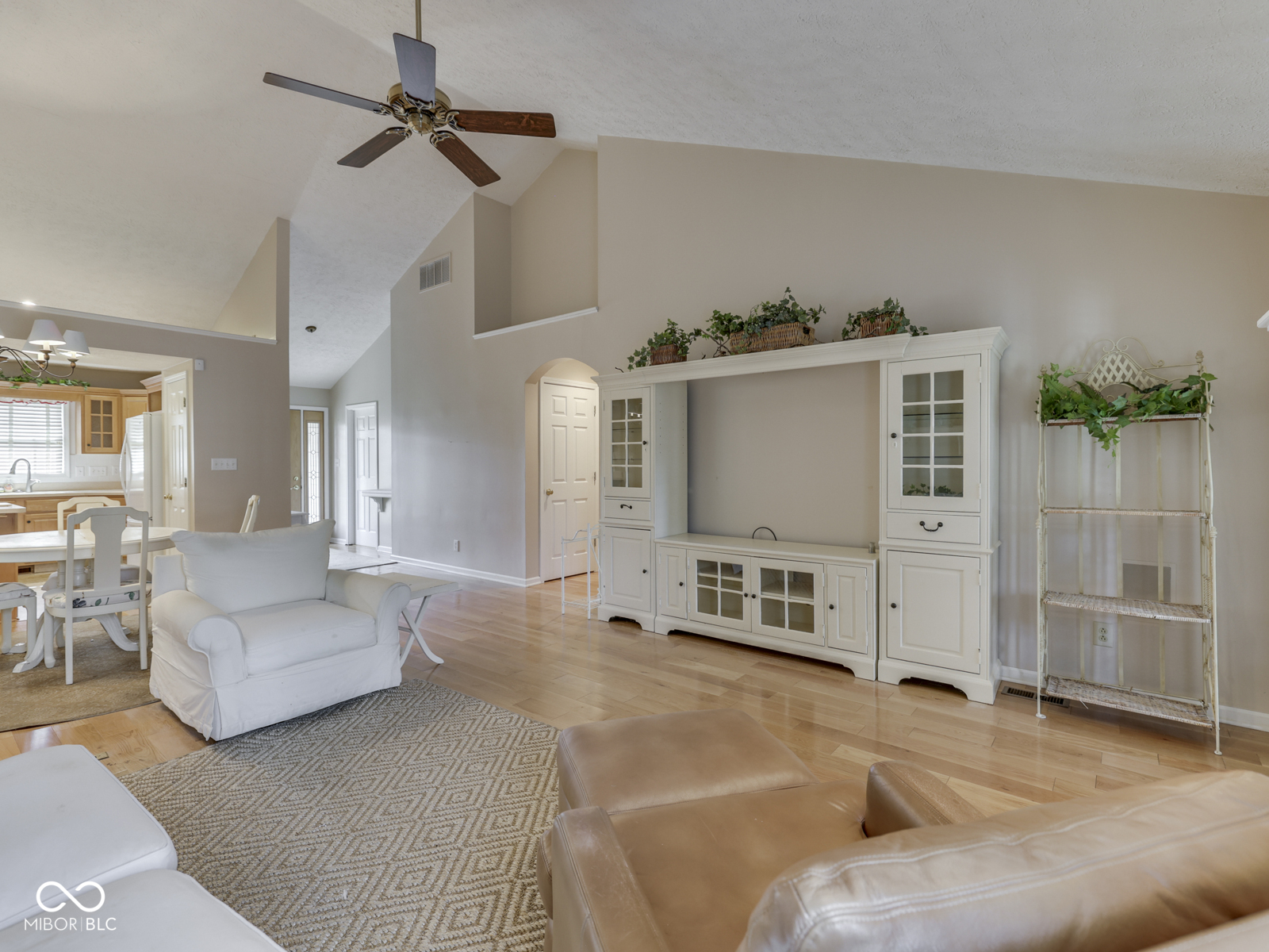 1132 Kay Drive