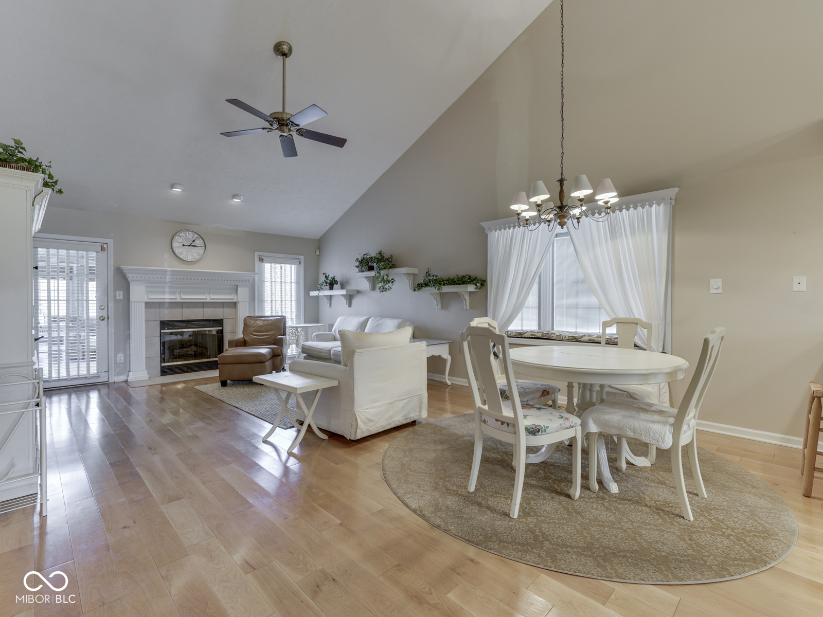 1132 Kay Drive