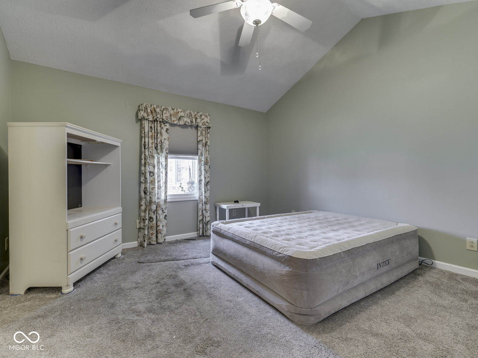 1132 Kay Drive