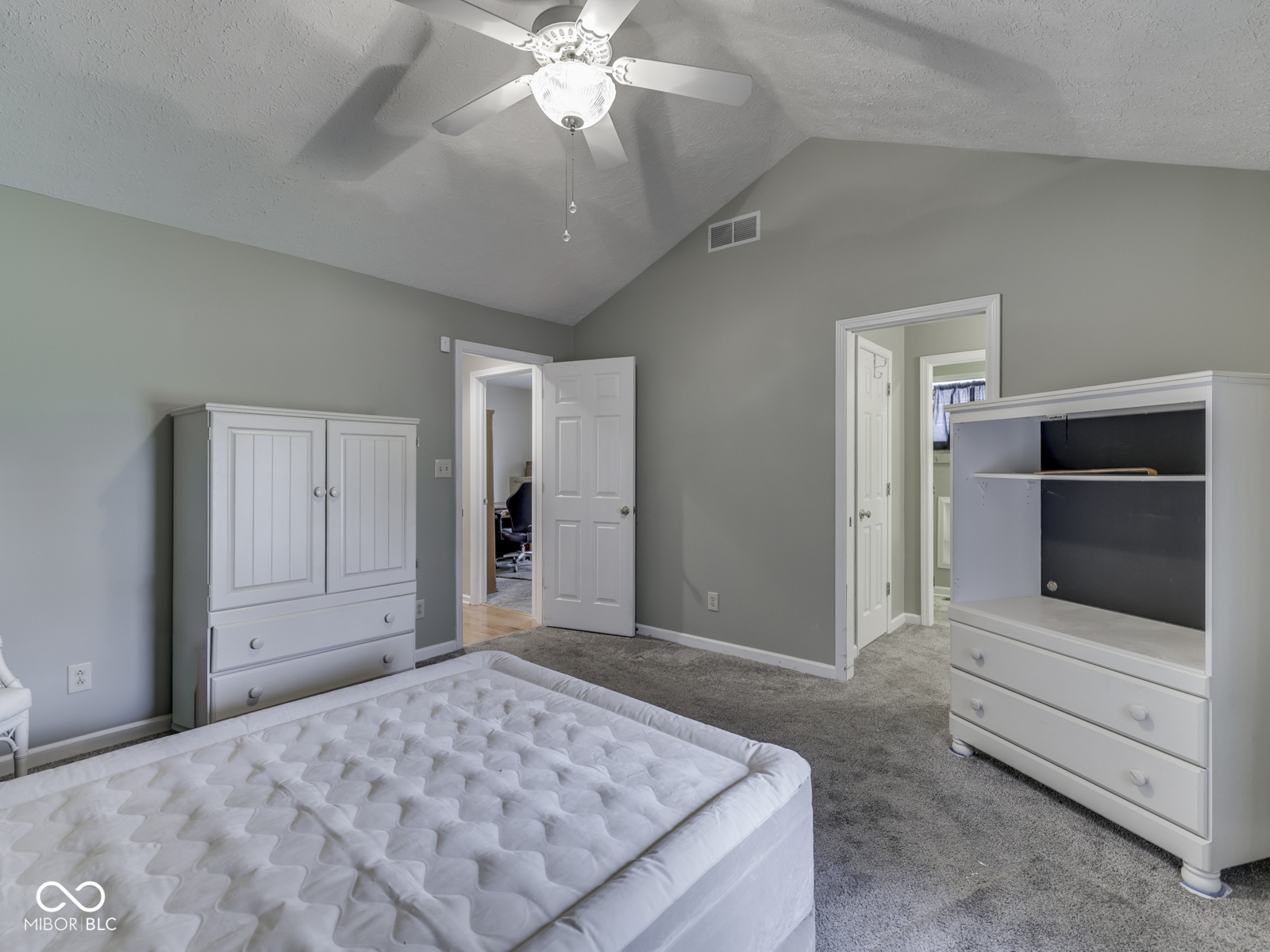 1132 Kay Drive