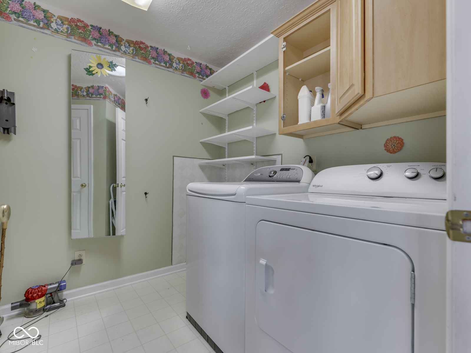 1132 Kay Drive