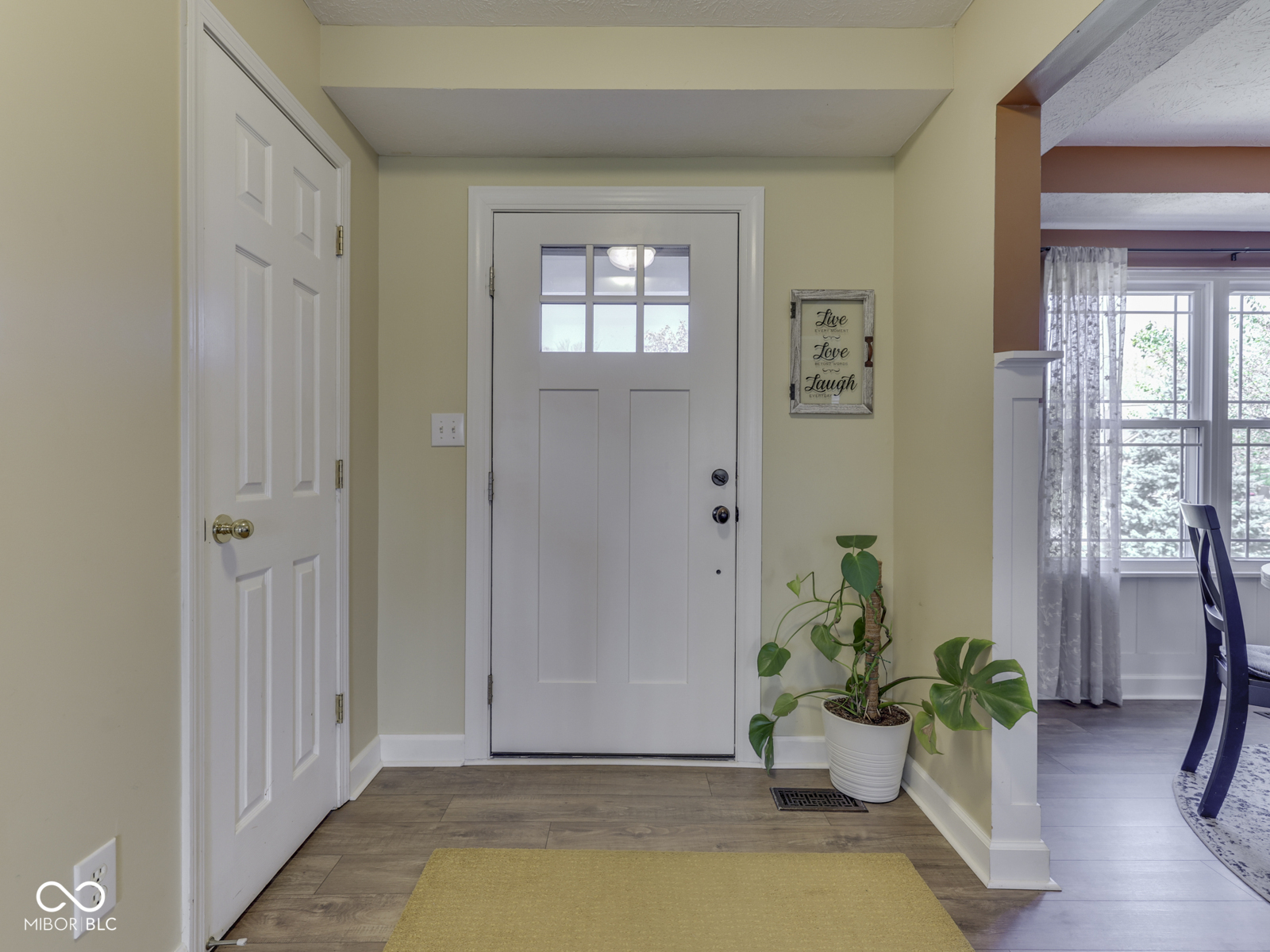 1269 Burr Oak Circle