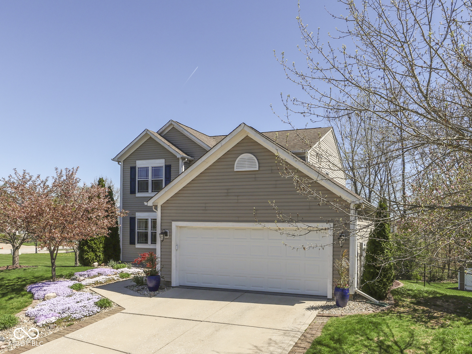 1269 Burr Oak Circle